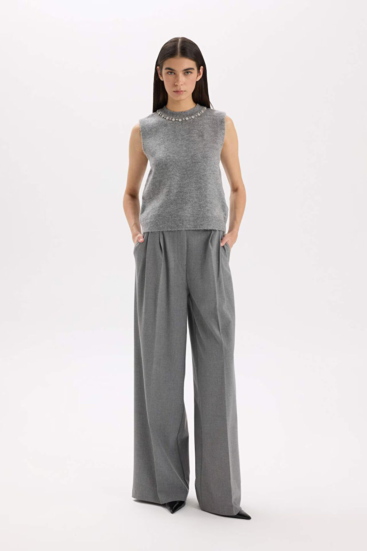 DeFacto Pantolon Wide Leg Cepli Yüksek Bel Geniş Bol Paça Uzun Boy E2772AX24WNGR27