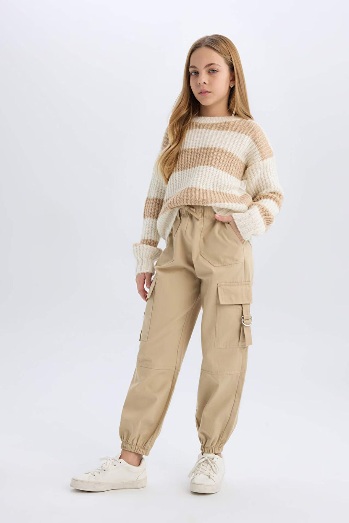 DeFacto Kız Çocuk Paraşüt Kargo Jogger Paça Pamuklu Pantolon D7608A825SPBG739