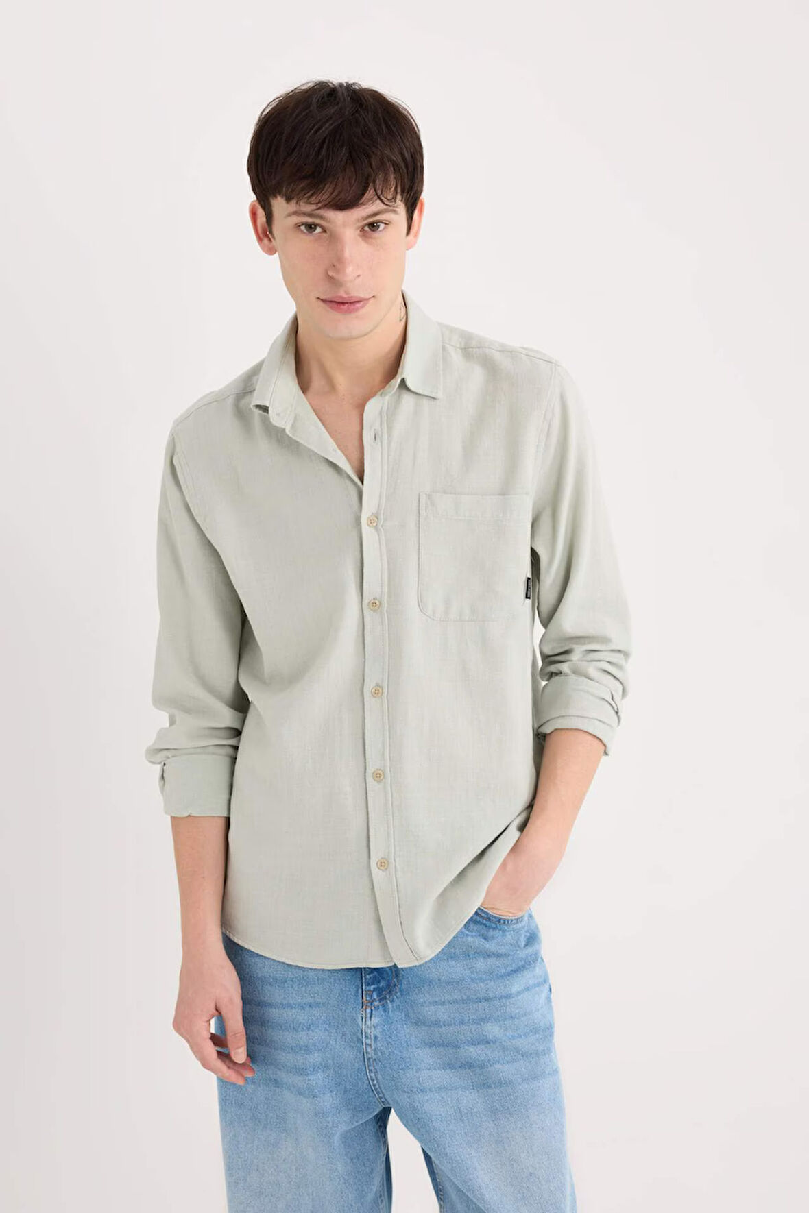 DeFacto %100 Pamuk Regular Fit Basic Düz Uzun Kollu Gömlek D7079AX25SPGN1255