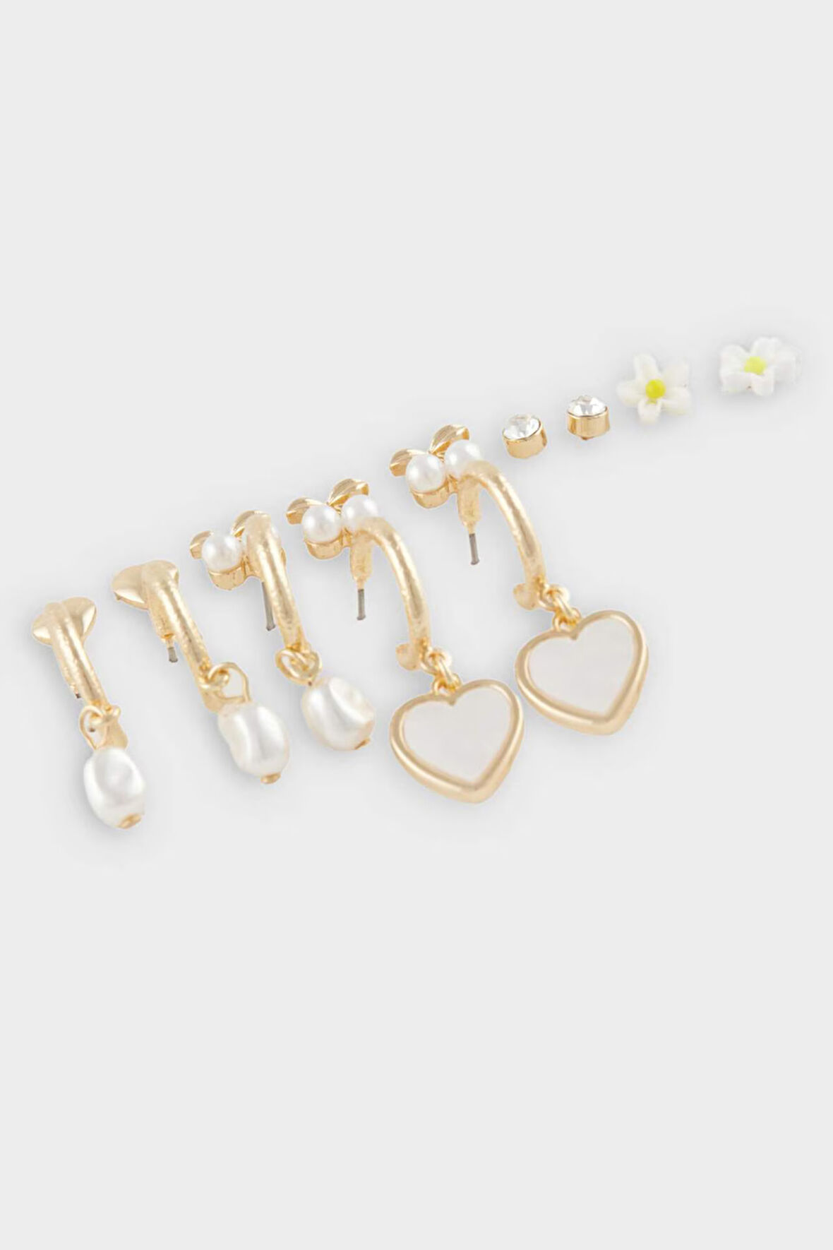 Kadın 6'lı İnci Detaylı Gold Küpe