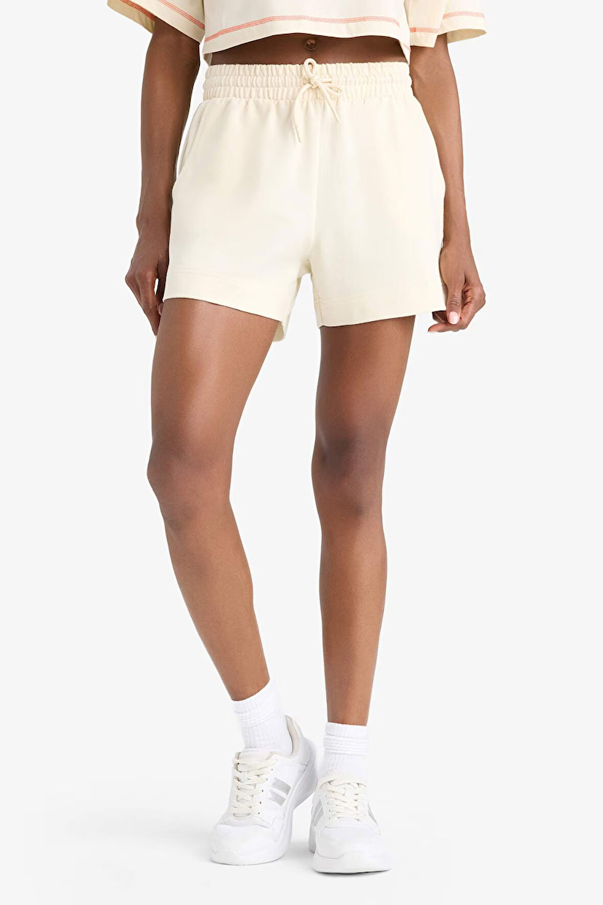 DeFactoFit Standart Fit Sporcu Kısa Paça Basic Düz Şort Z6696AZ25SMBG700