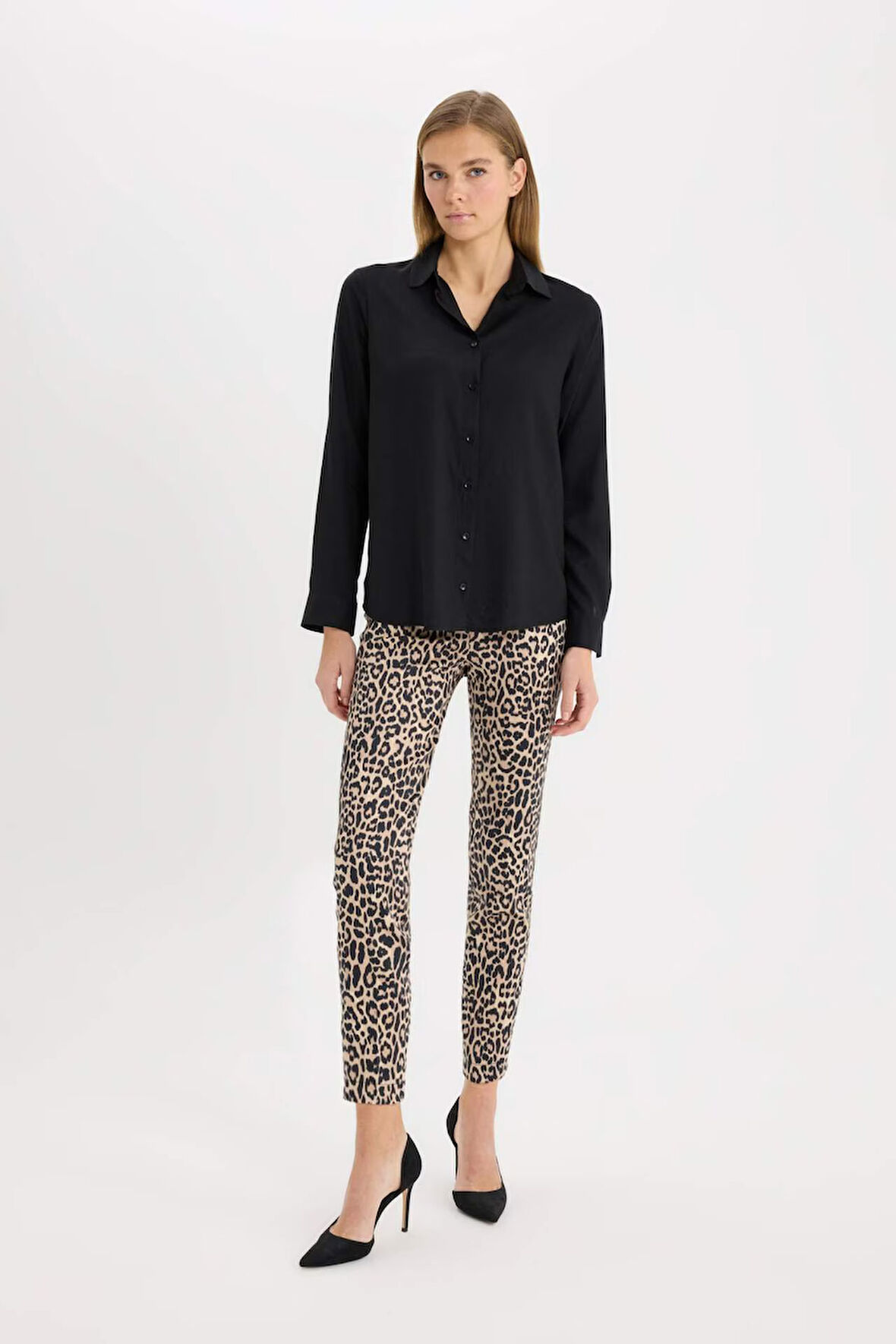 DeFacto Sigaret Saten Kumaş Pantolon Leopar Desenli Normal Bel Beli Lastikli Düz Paça J8741AZ25SPBG350