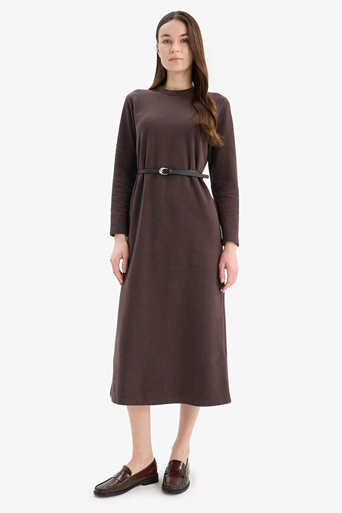 Regular Fit Bisiklet Yaka Uzun Kollu Kemerli Selanik Kumaş Maxi Elbise