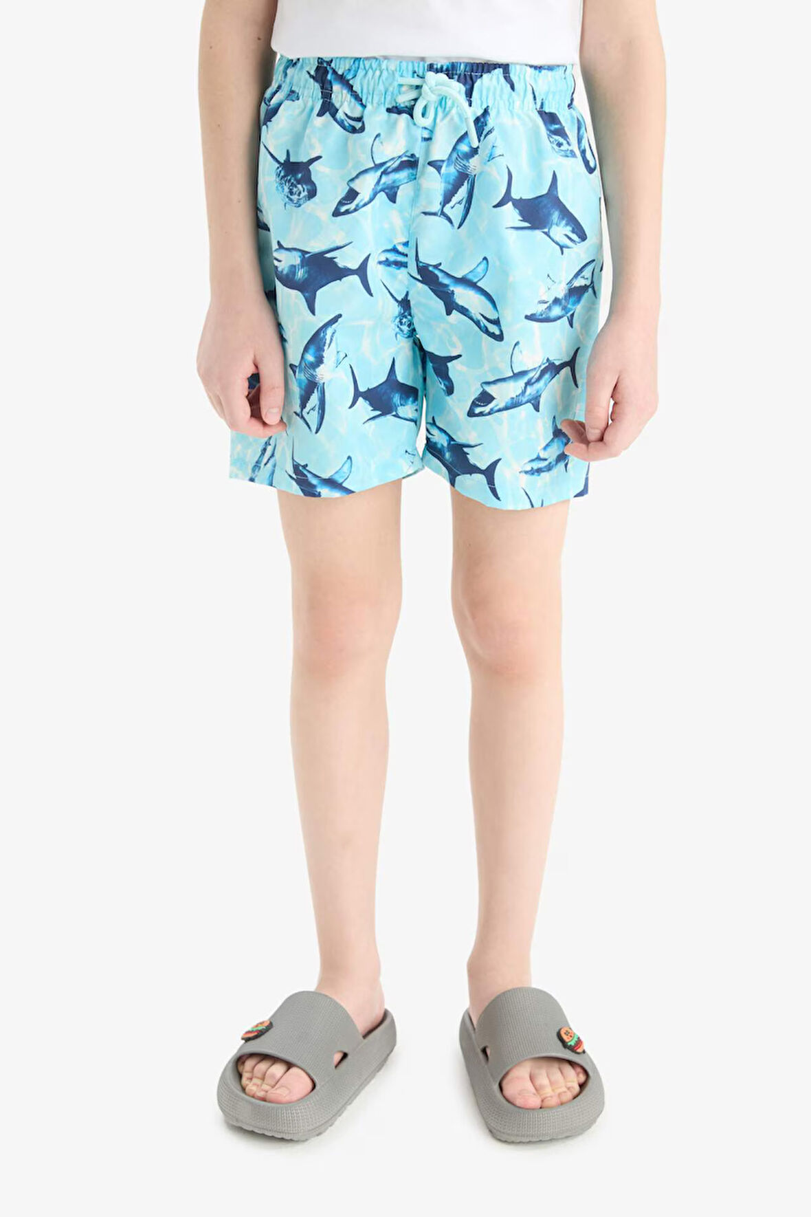 DeFacto Erkek Çocuk Köpek Balığı Desenli Deniz Şortu E7510A825HSTR230