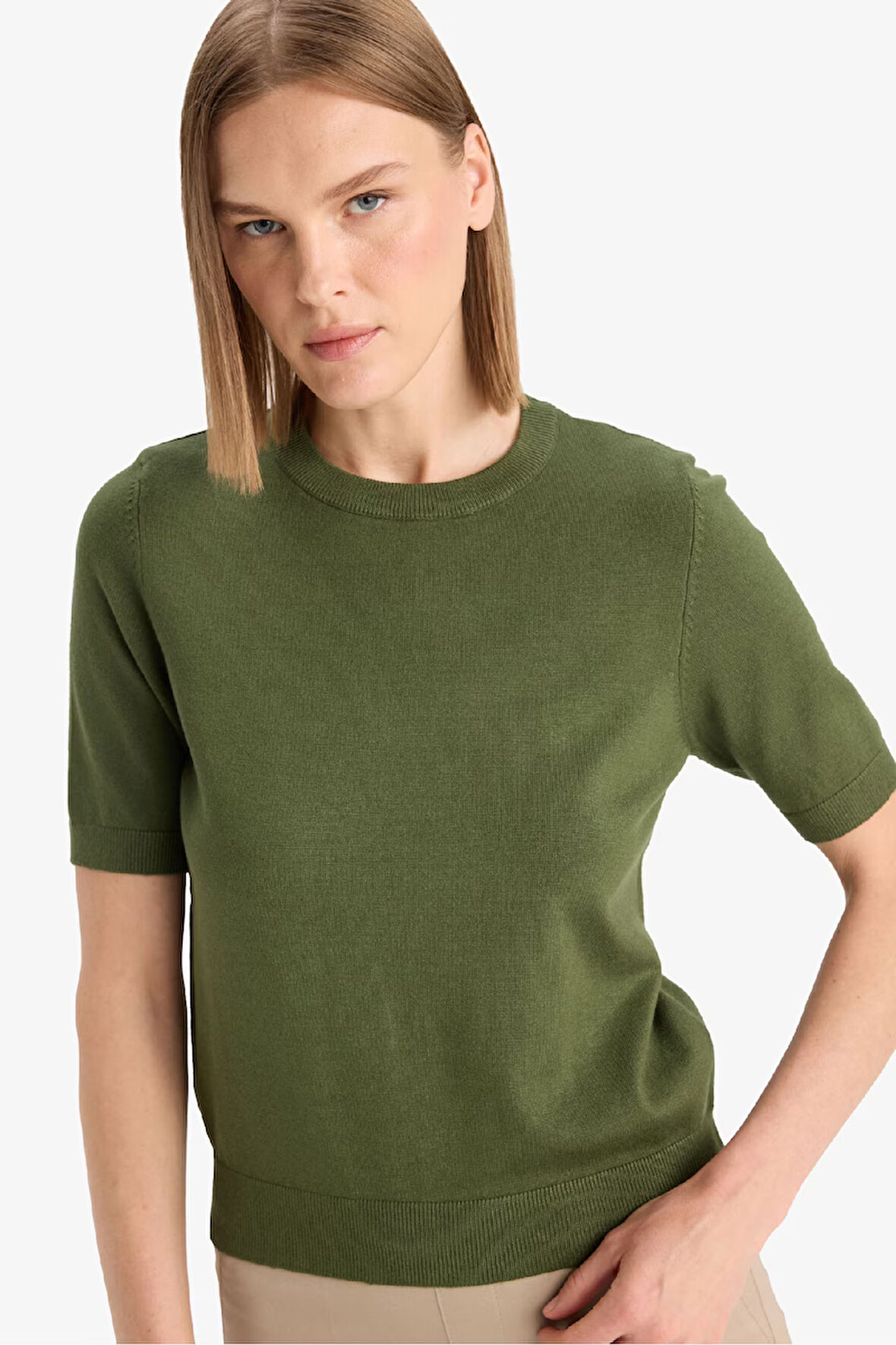 Regular Fit Bisiklet Yaka Kısa Kollu Kazak 