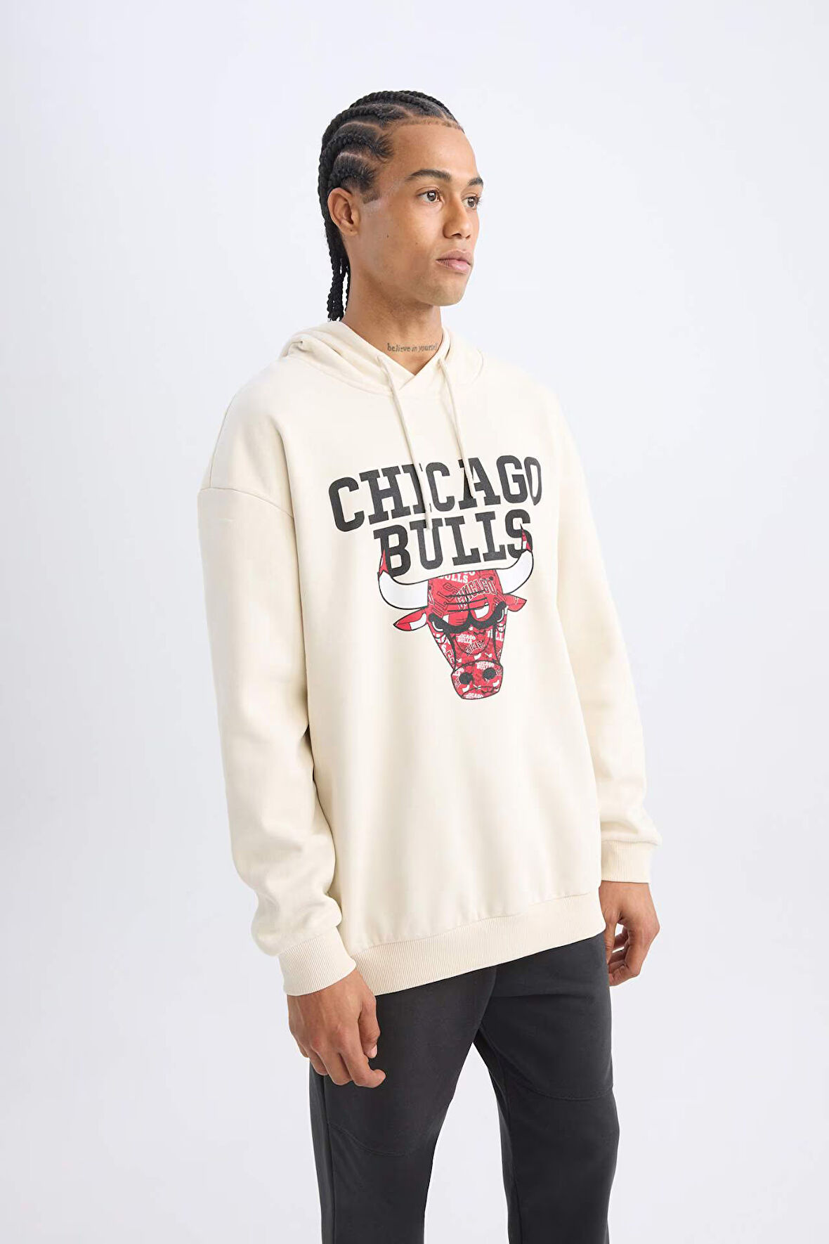 DeFactoFit NBA Chicago Bulls Boxy Fit Kapüşonlu Kalın Sweatshirt V0069AZ24AUBG662