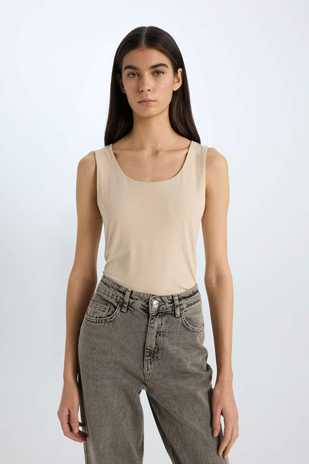 Slim Fit Dar Kesim Basic Düz Yuvarlak Yaka Atlet