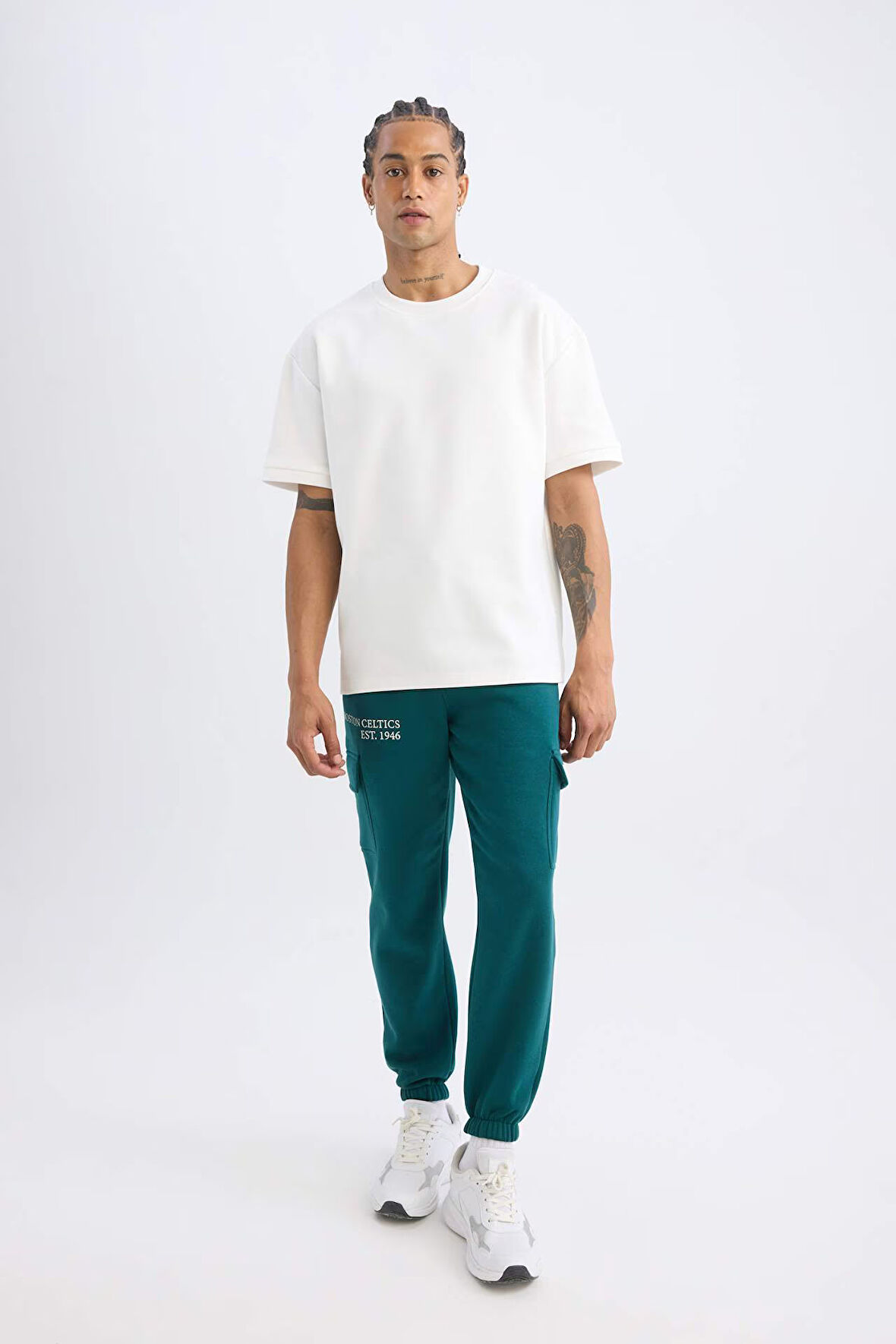 DeFactoFit Jogger Eşofman Altı NBA Boston Celtics Standart Fit Kargo Cepli Beli Paçası Lastikli A9684AX24AUGN246