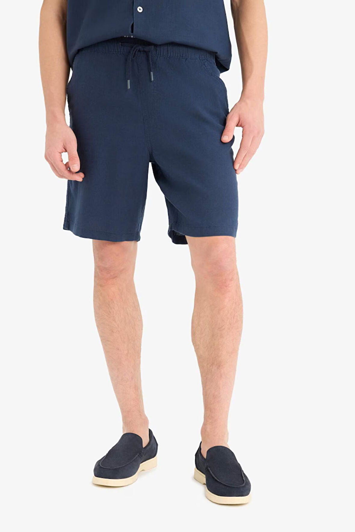 Relax Fit Beli Bağcıklı Bermuda Şort