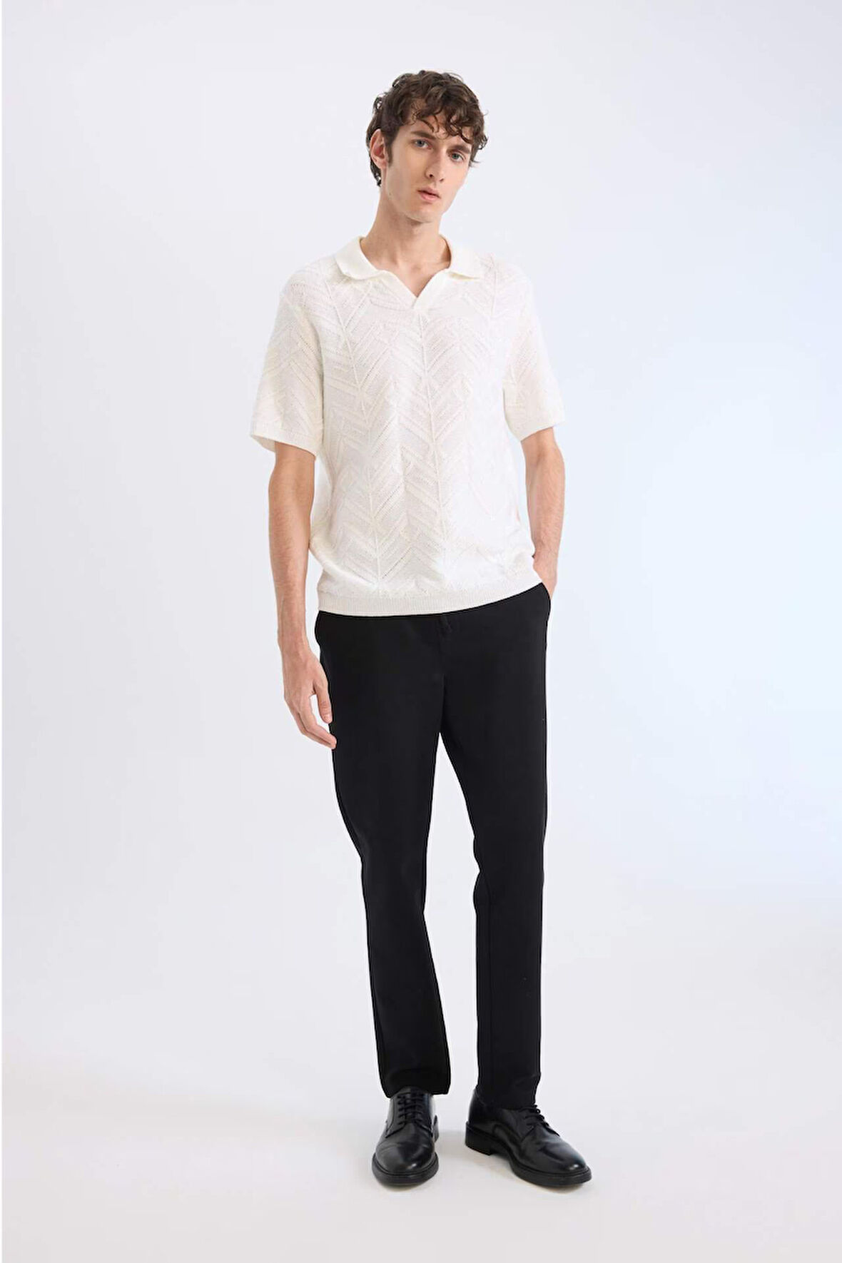 DeFacto Jogger Pantolon Basic Düz Beli Bağcıklı Cepli Düz Paça C6022AX25SPBK81