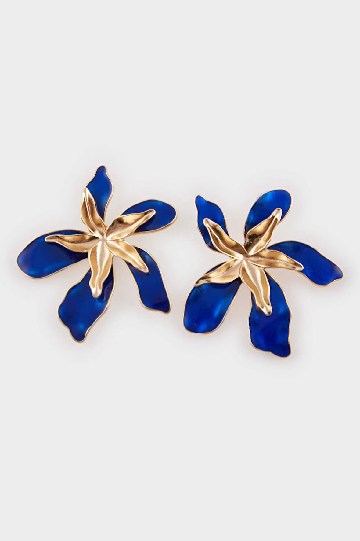 Kadın Mavi Çiçek Motifli Gold Küpe