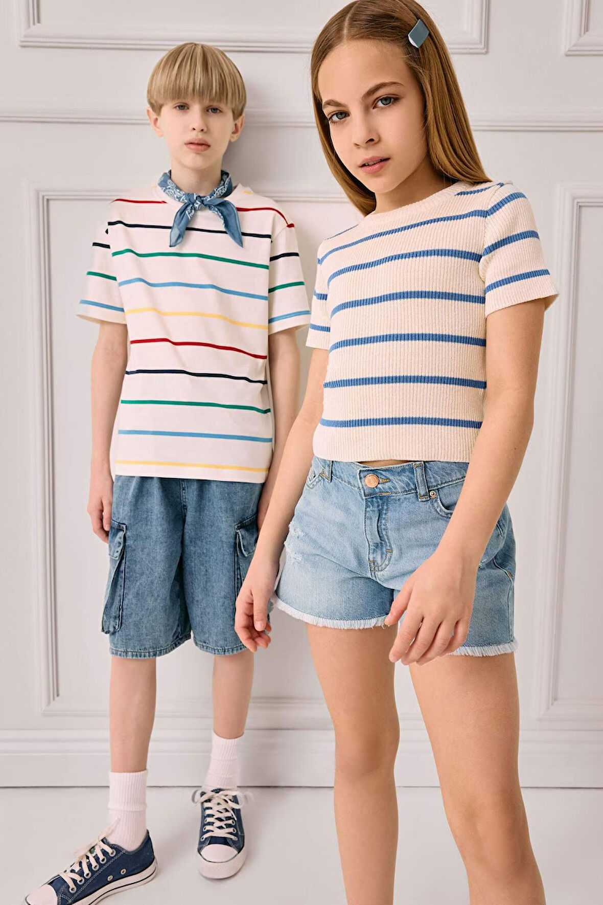 Kız Çocuk Cropped Fit Bisiklet Yaka Çizgili Kısa Kollu Kazak