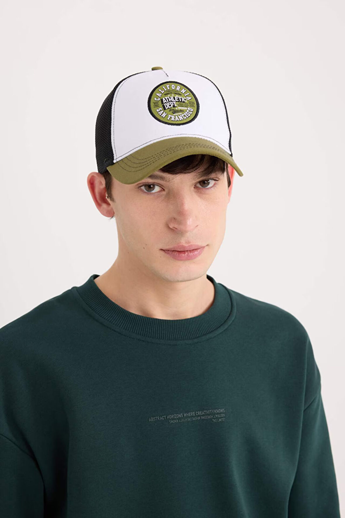 DeFacto Erkek Etiket Baskılı Dokuma Beyzbol Basketbol Şapkası D7834AX25SMKH30