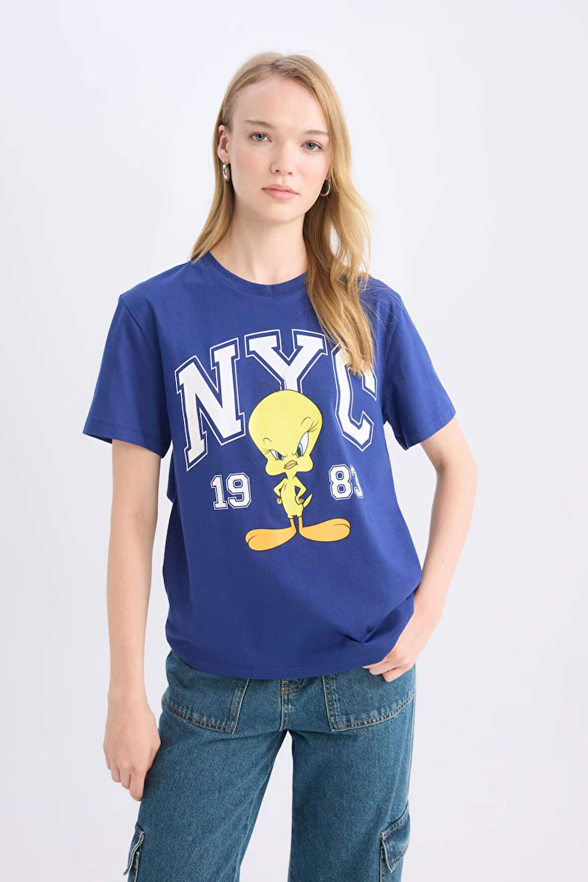 DeFacto Coool Looney Tunes Regular Fit Bisiklet Yaka Kısa Kollu Tişört D9108AX25SMIN42