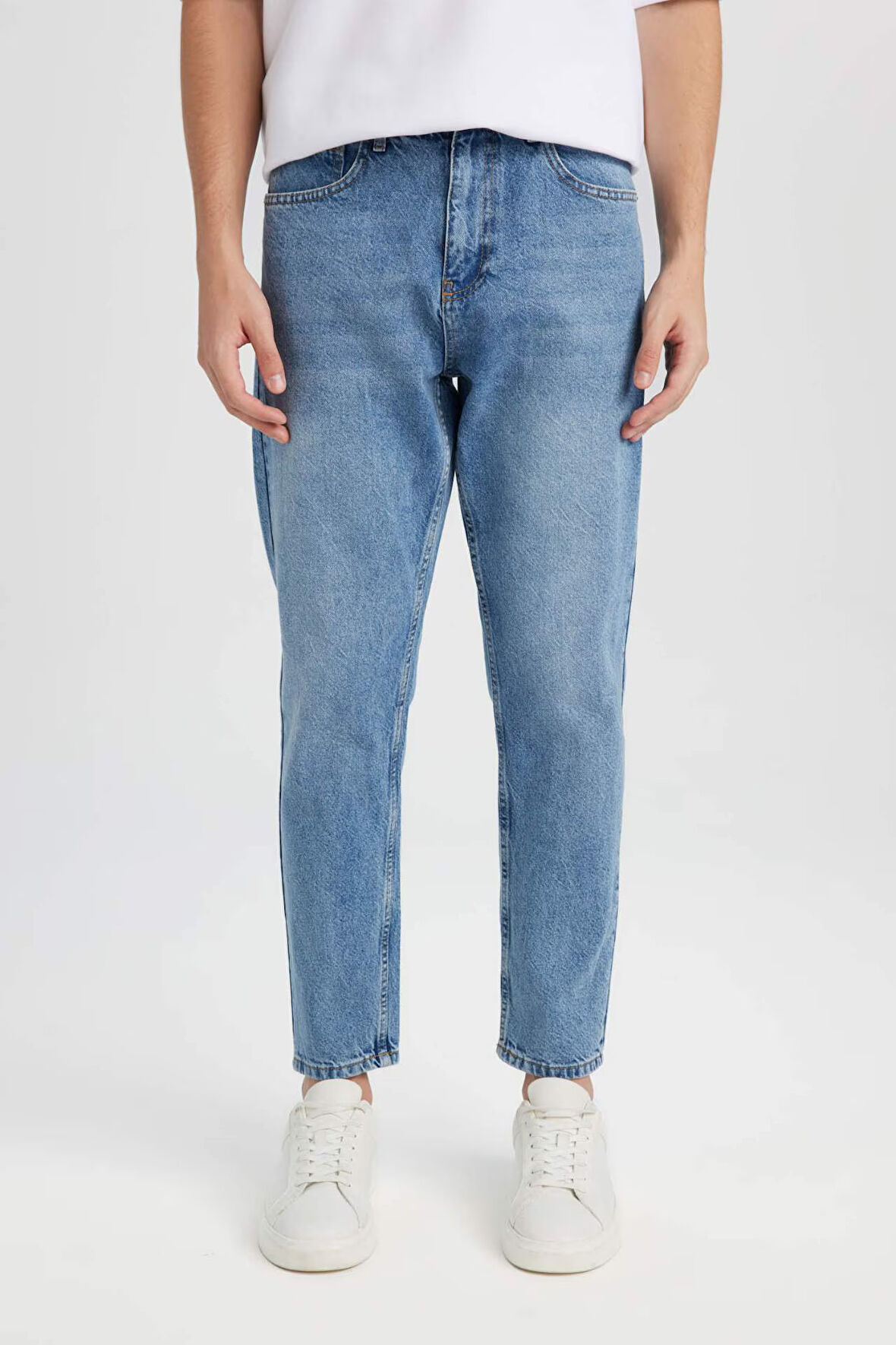 DeFacto 90's Slim Fit Dar Kalıp Yüksel Bel Dar Paça Jean Pantolon E1614AX24AUNM28