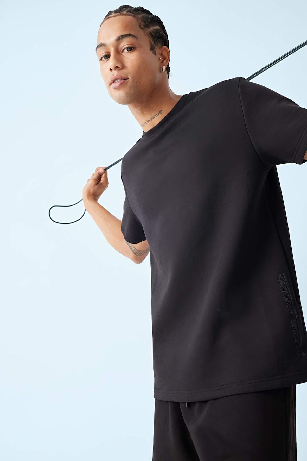 DeFactoFit Standart Fit Modal Kumaş Bisiklet Yaka Baskılı Sporcu Kısa Kollu Tişört D9310AX25SPBK81