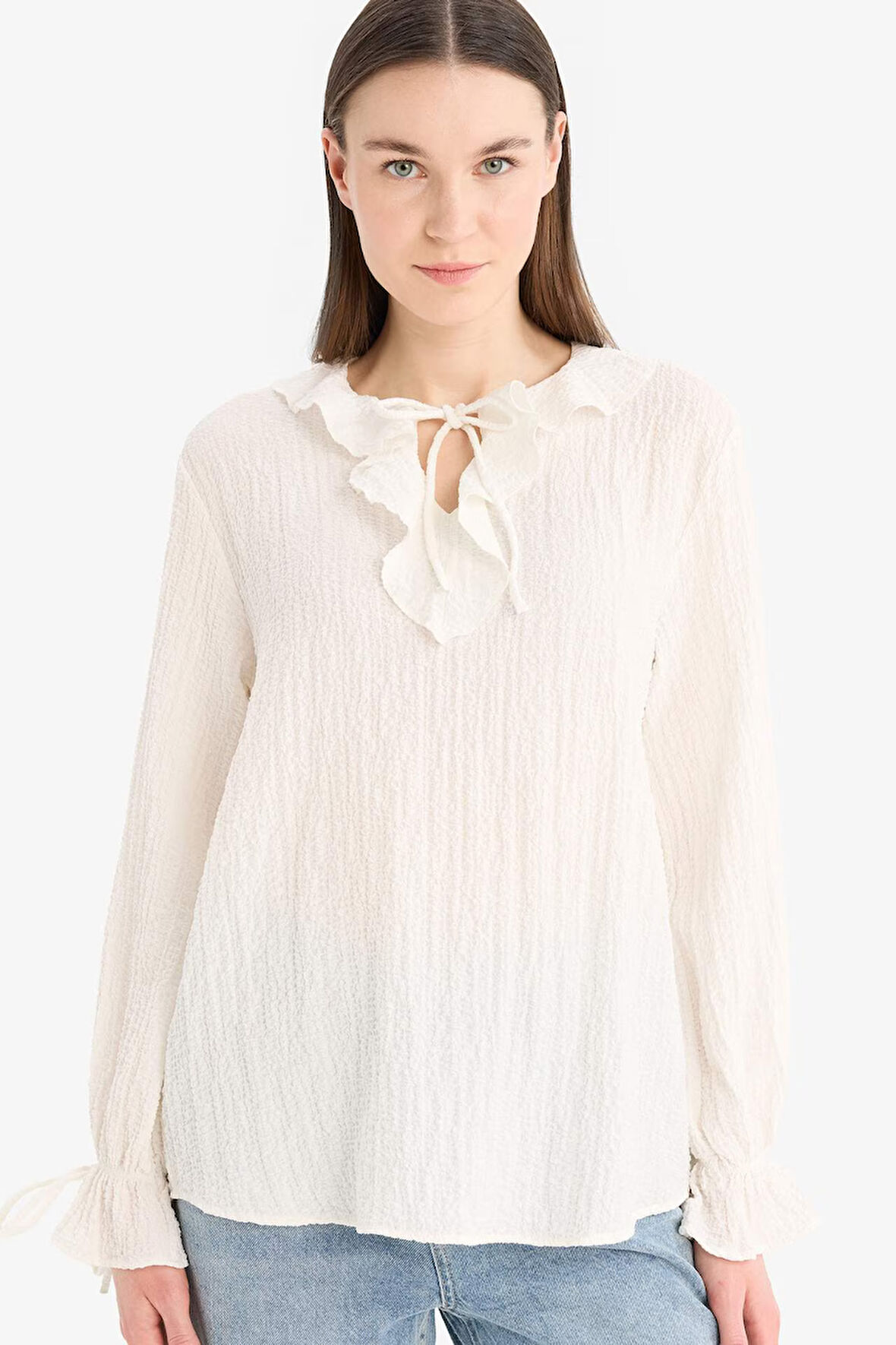 DeFacto Bağcıklı Yaka Gofre Dokulu Uzun Kollu Bluz Tunik E7968AX25SMWT47