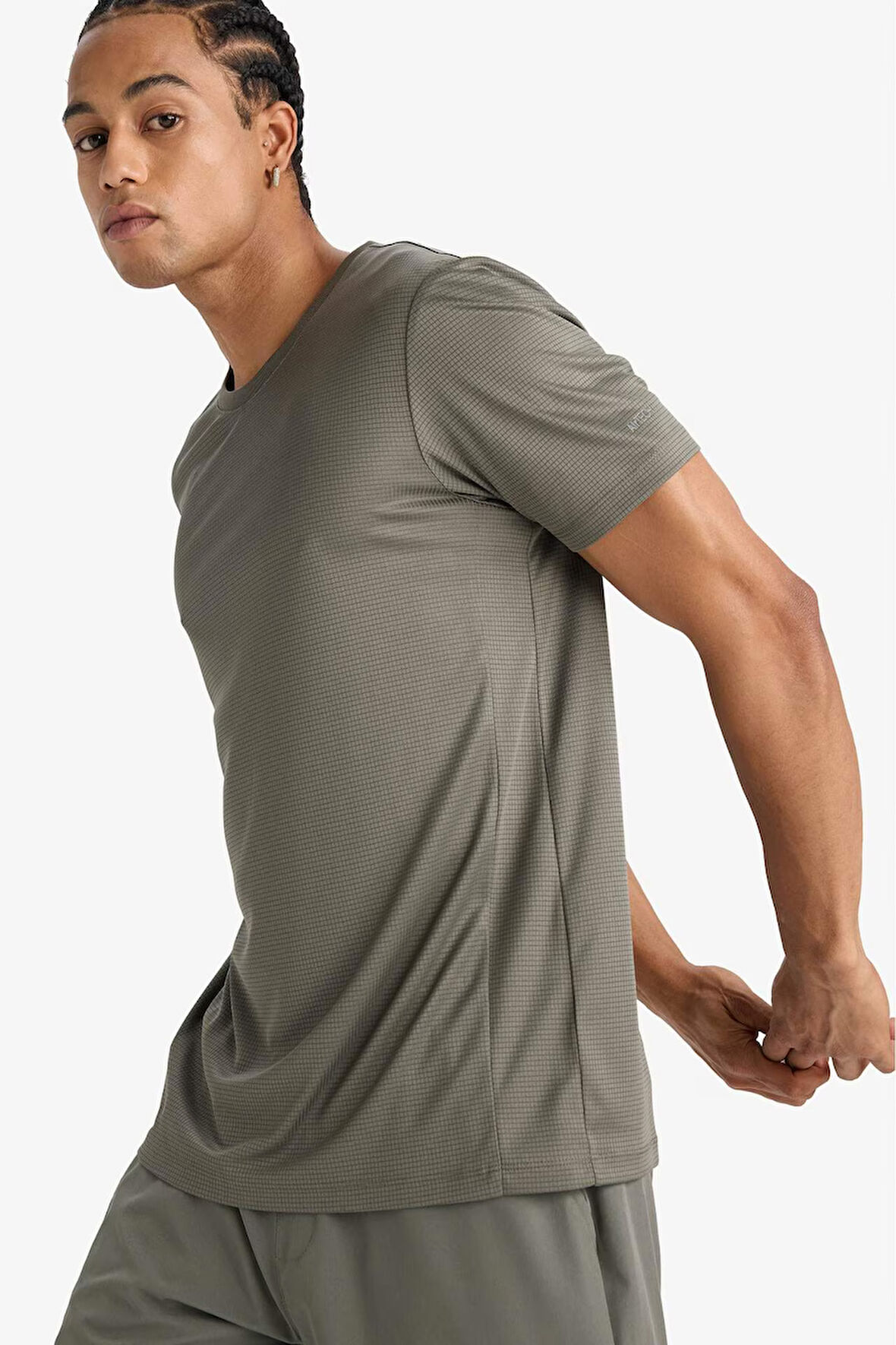 DeFactoFit Slim Fit Dar Kesim Bisiklet Yaka Çabuk Kuruyan Nefes Alabilen Esnek Kumaş Baskılı Sporcu Kısa Kollu Tişört