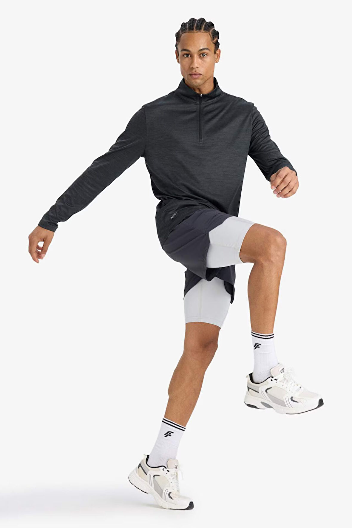 DeFactoFit Slim Fit Dar Kesim Sporcu Kısa Paça Şort