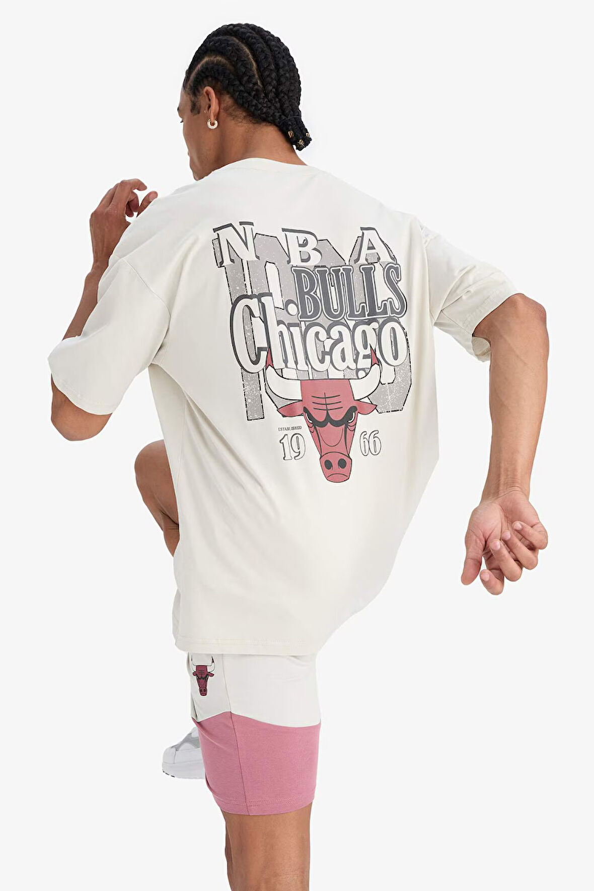 DeFactoFit NBA Chicago Bulls Oversize Geniş Kalıp Bisiklet Yaka Sırt Baskılı Kısa Kollu Tişört E2185AX25SMBG810