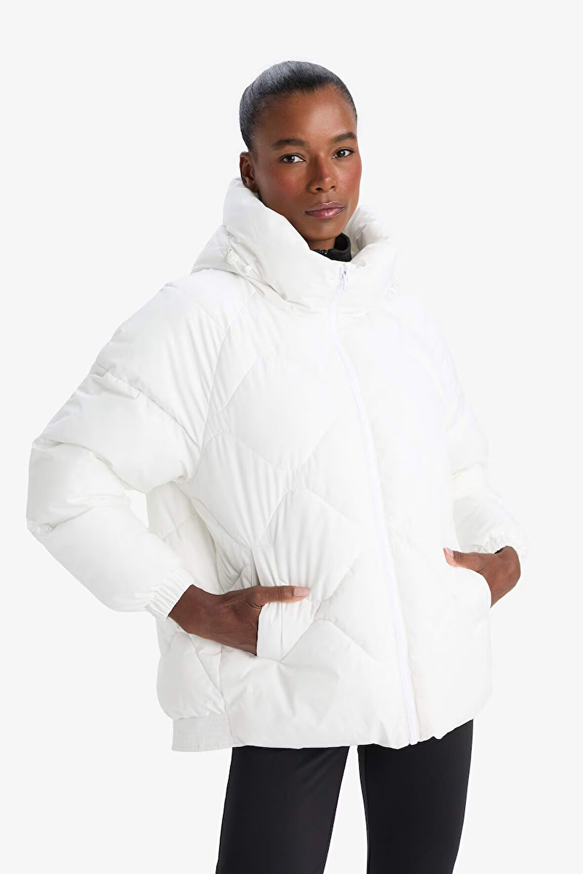 DeFactoFit Su İtici Oversize Fit Geniş Kalıp Kapüşonlu Fermuarlı Cepli Şişme Mont