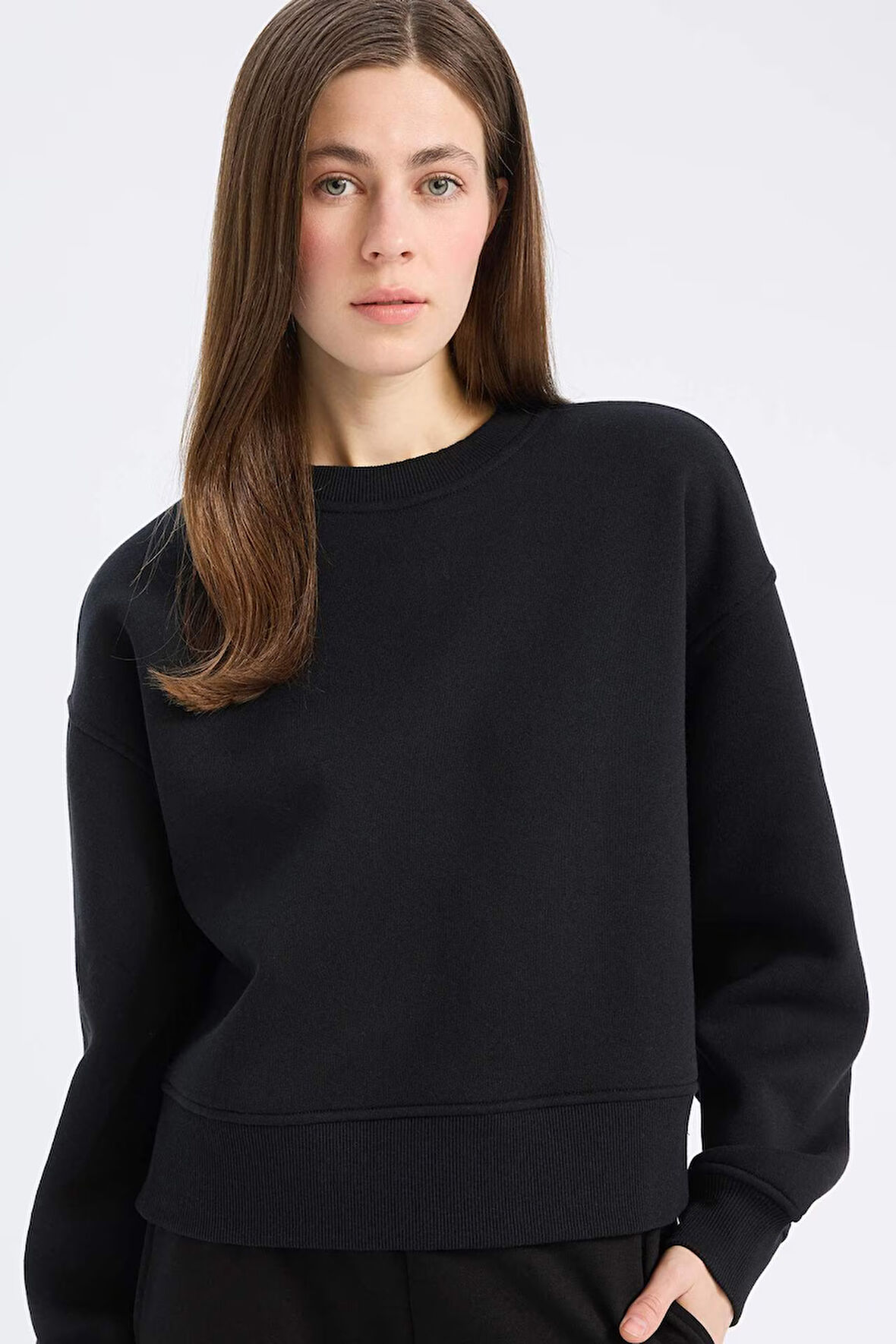 DeFacto Boxy Fit Bisiklet Yaka Basic Düz Kalın Sweatshirt E9616AX25SPBK81