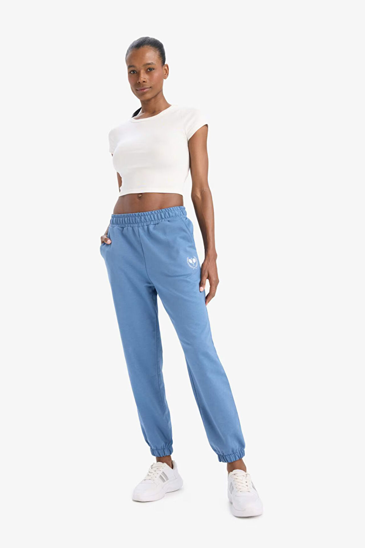 DeFactoFit Standart Fit Cep Detaylı Sporcu Jogger Paça Uzun Pantolon E8280AX25SPIN34