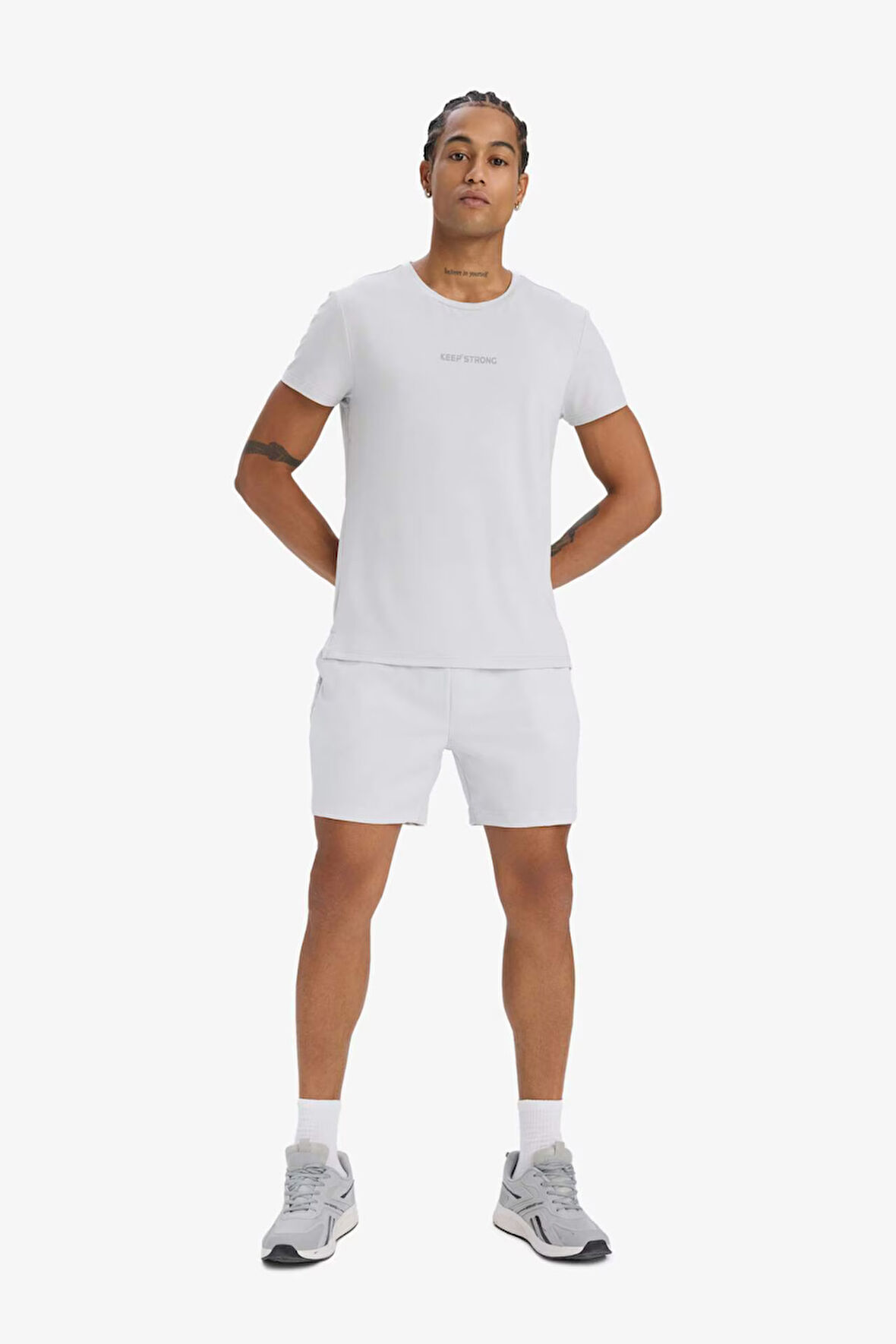 DeFactoFit Hızlı Kuruyan Esnek Kumaş Standart Fit Sporcu Kısa Paça Şort E2438AX25SMGR184