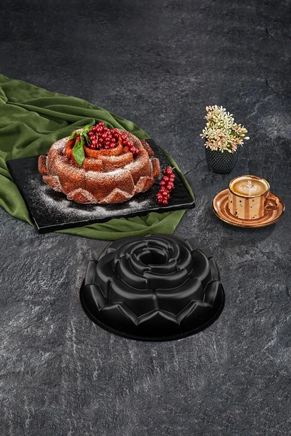 Lavonni Gül Desenli Kek Kalıbı - Siyah