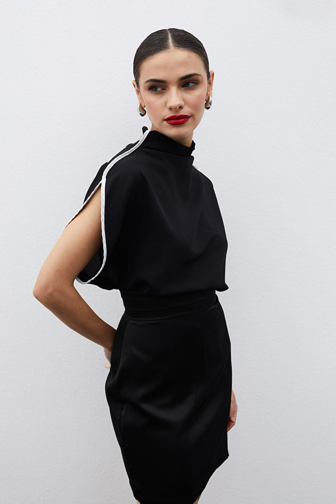 Sateen Kadın Kolsuz Bluz 1479-1050