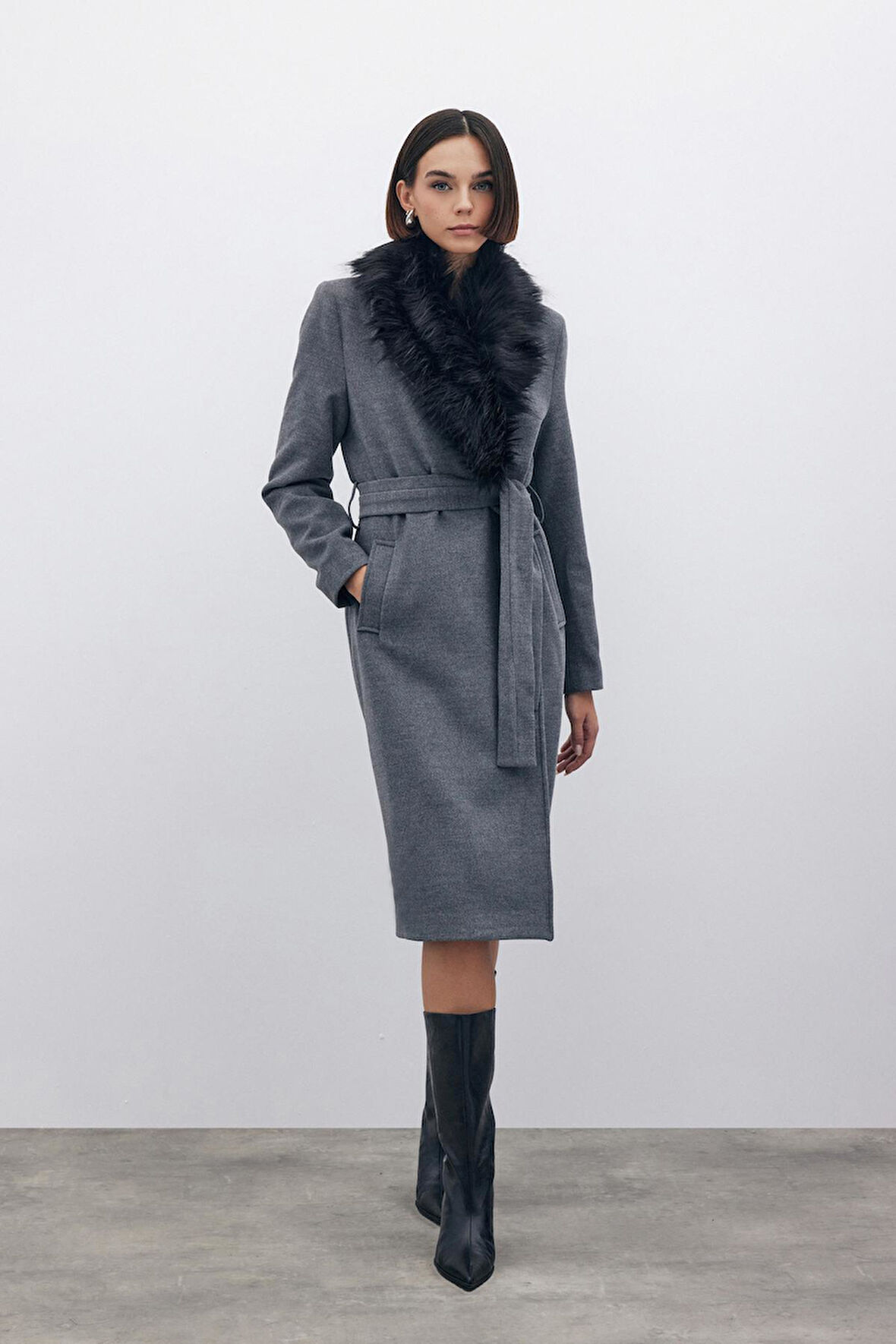 Sateen Kürklü Kaşe Uzun Kaban 1575-6527