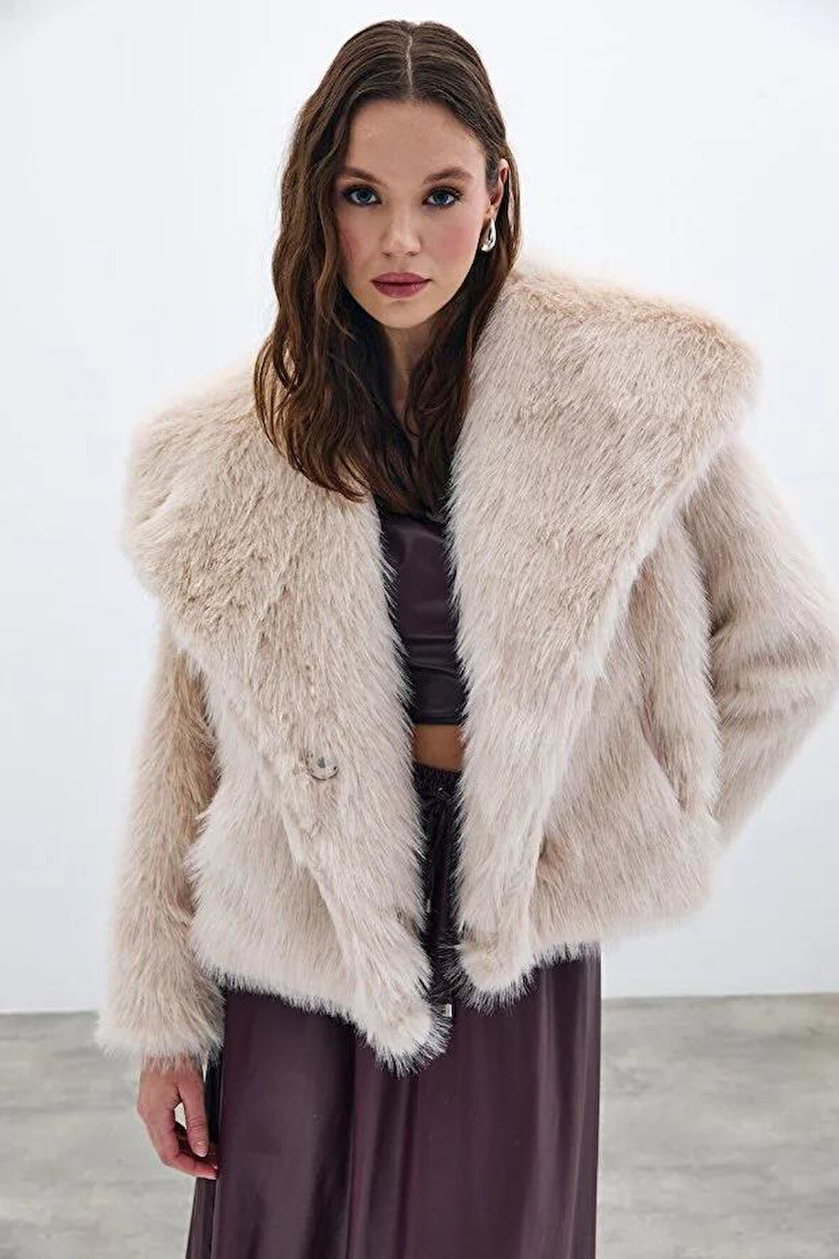 Sateen Kadın Lolita Yakalı Kürk 101-1001