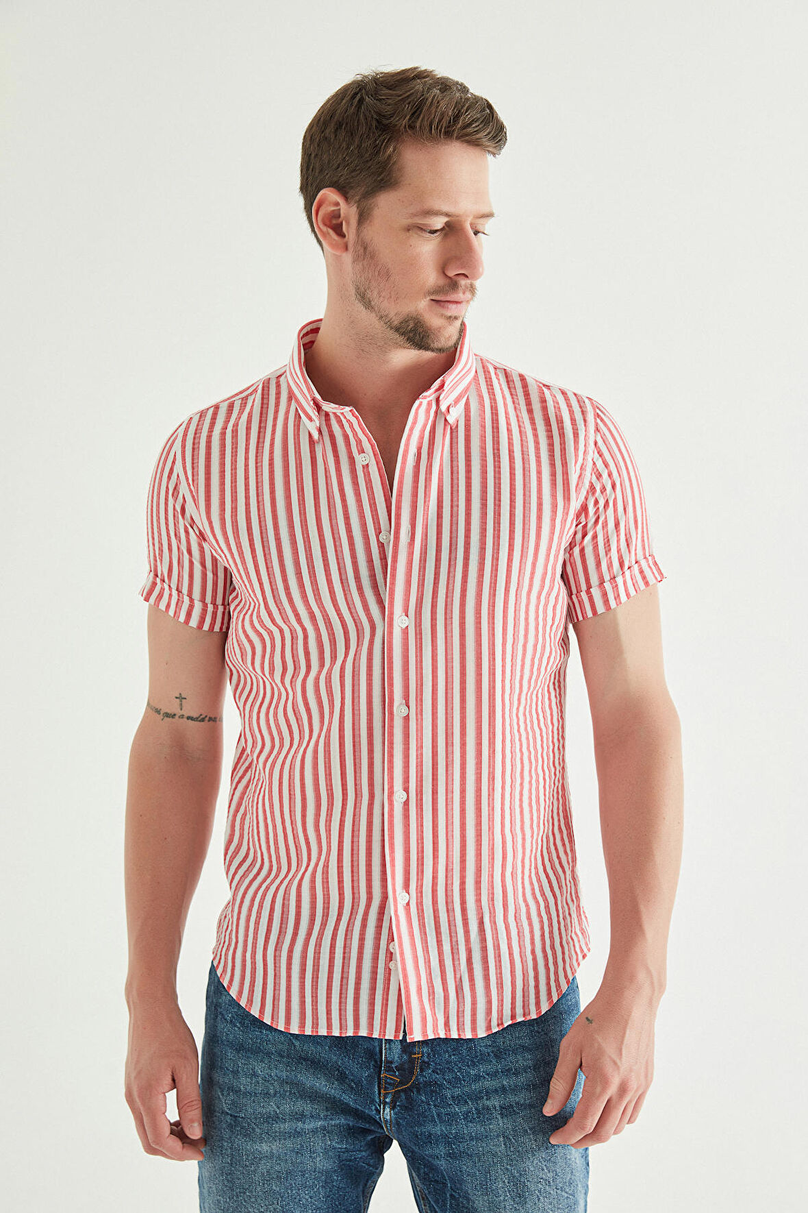 D'S Damat Slim Fit Kırmızı Gofre Çizgili Kısa Kollu Yazlık Gömlek 8HC02ORT04265