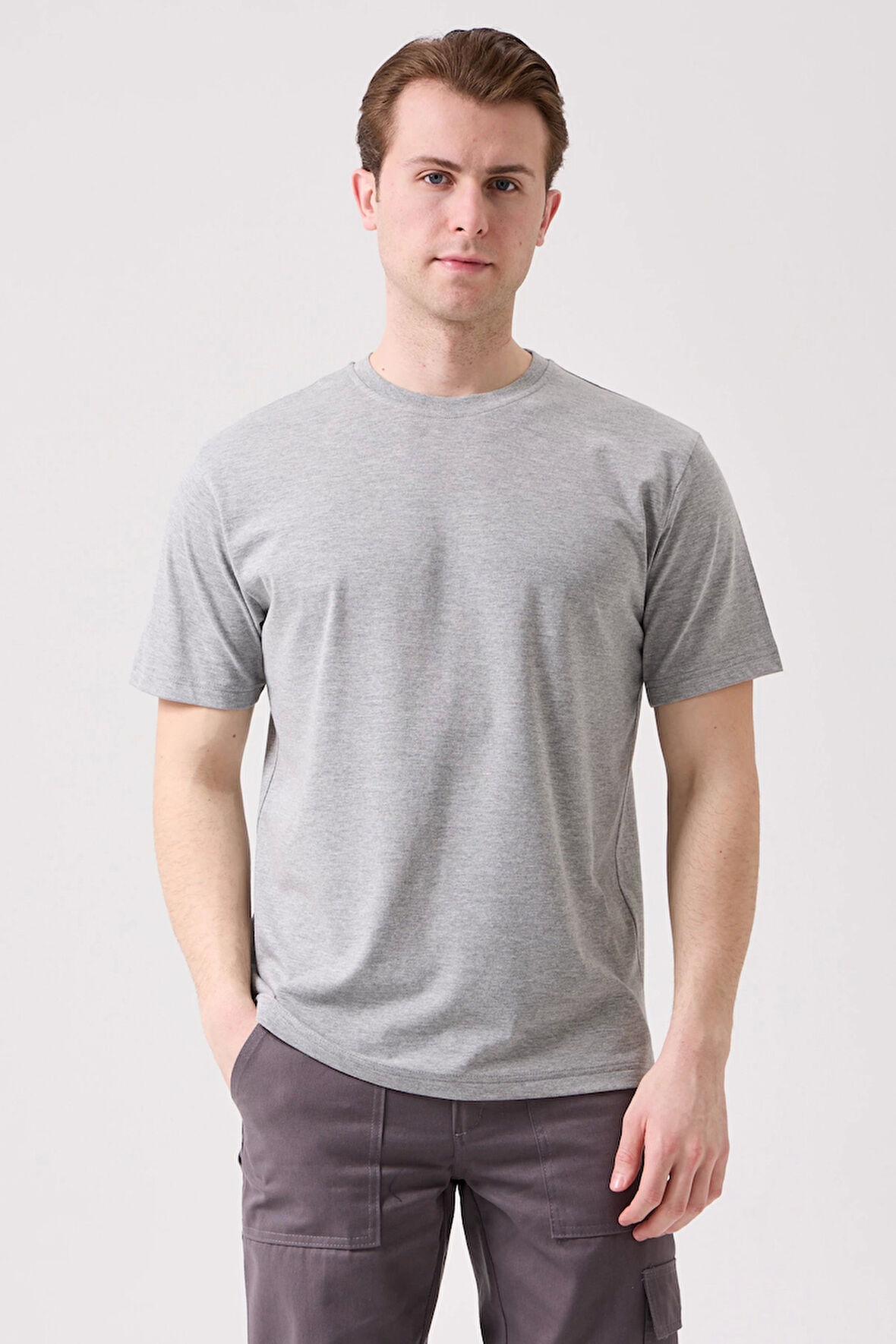 Herba Basic T-Shirt - Pamuklu, Nefes Alabilir, Klasik ve Rahat Kesim