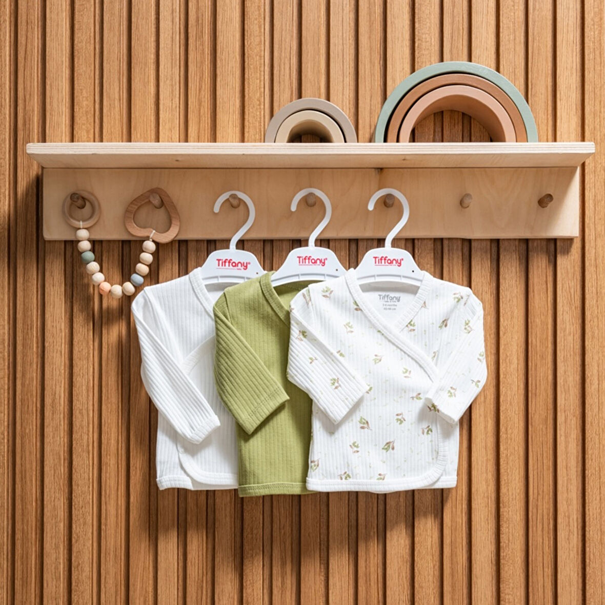 Tiffany Baby Green Plant Theme 3'lü Üst Zıbın 48078