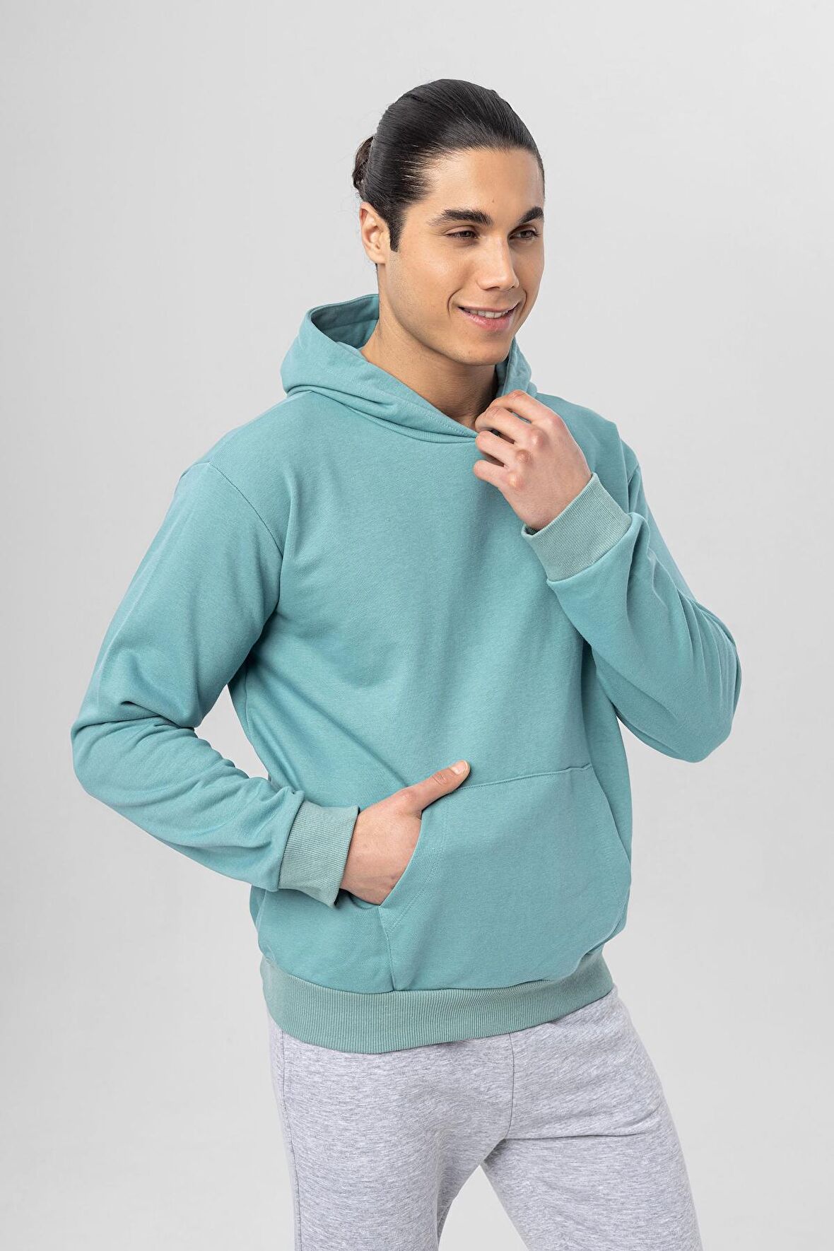 Kapüşonlu Kanguru Cepli Pamuklu Sweatshirt | L