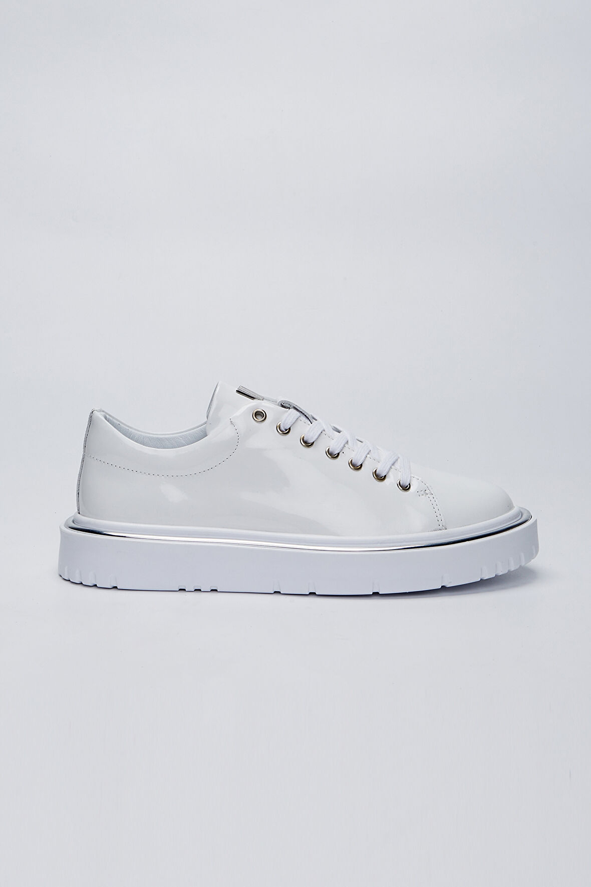 Valmenti Felix Erkek Beyaz Rugan Hakiki Deri Spor Ayakkabı 352 18242 ERK AYK Y23