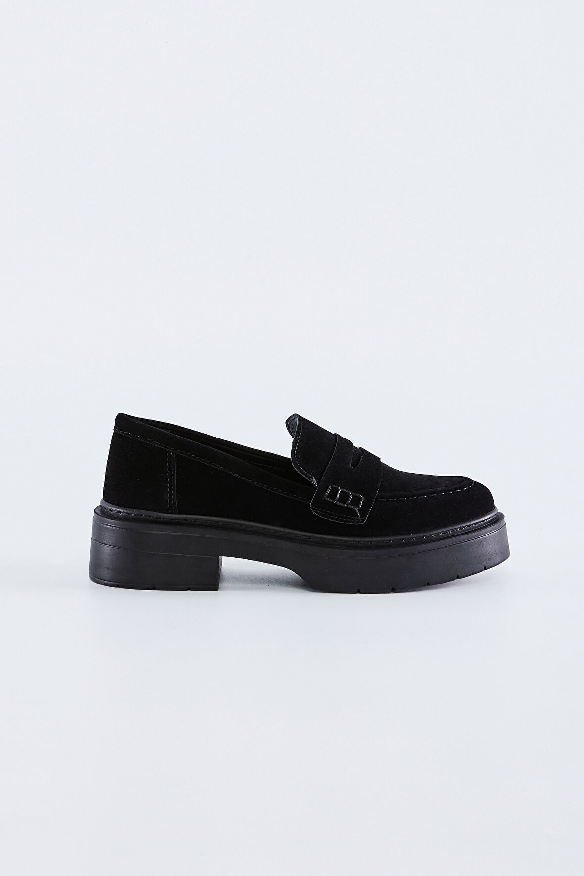 Valmenti Alba Kadın Siyah Süet Vegan Loafer Ayakkabı 817 1050 BN AYK Y23