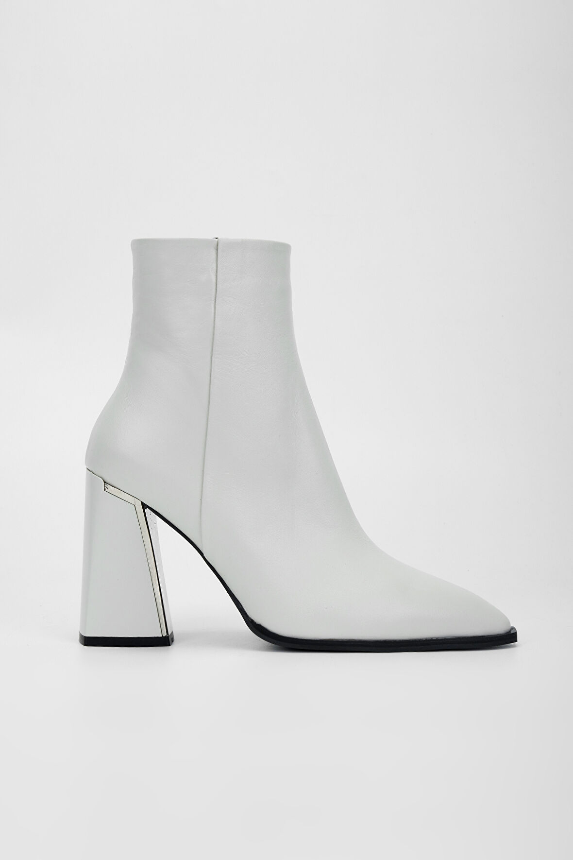 Valmenti Kadın Beyaz Deri Casual Bot 33 54360 BN BOT SK23/24