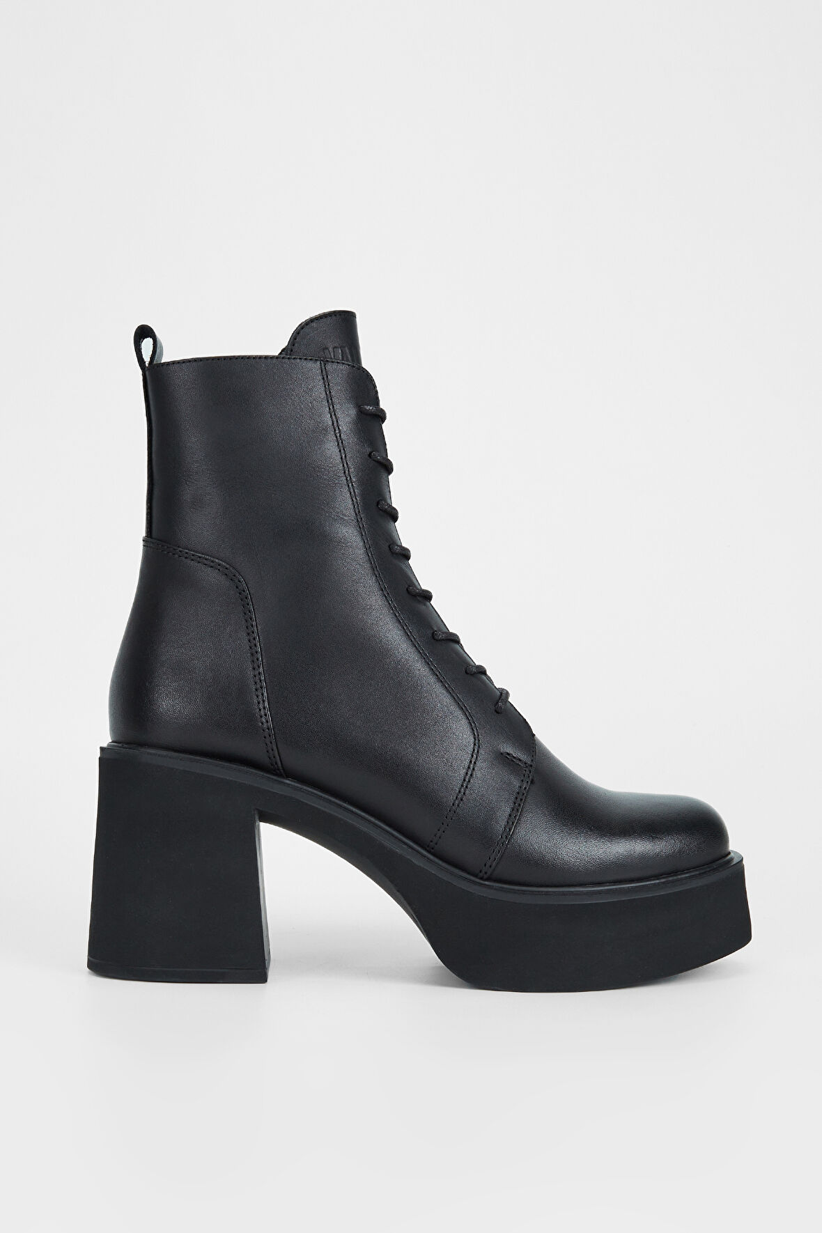 Valmenti Kadın Siyah Hakiki Deri Casual Bot 775 8033 BN BOT SK23/24