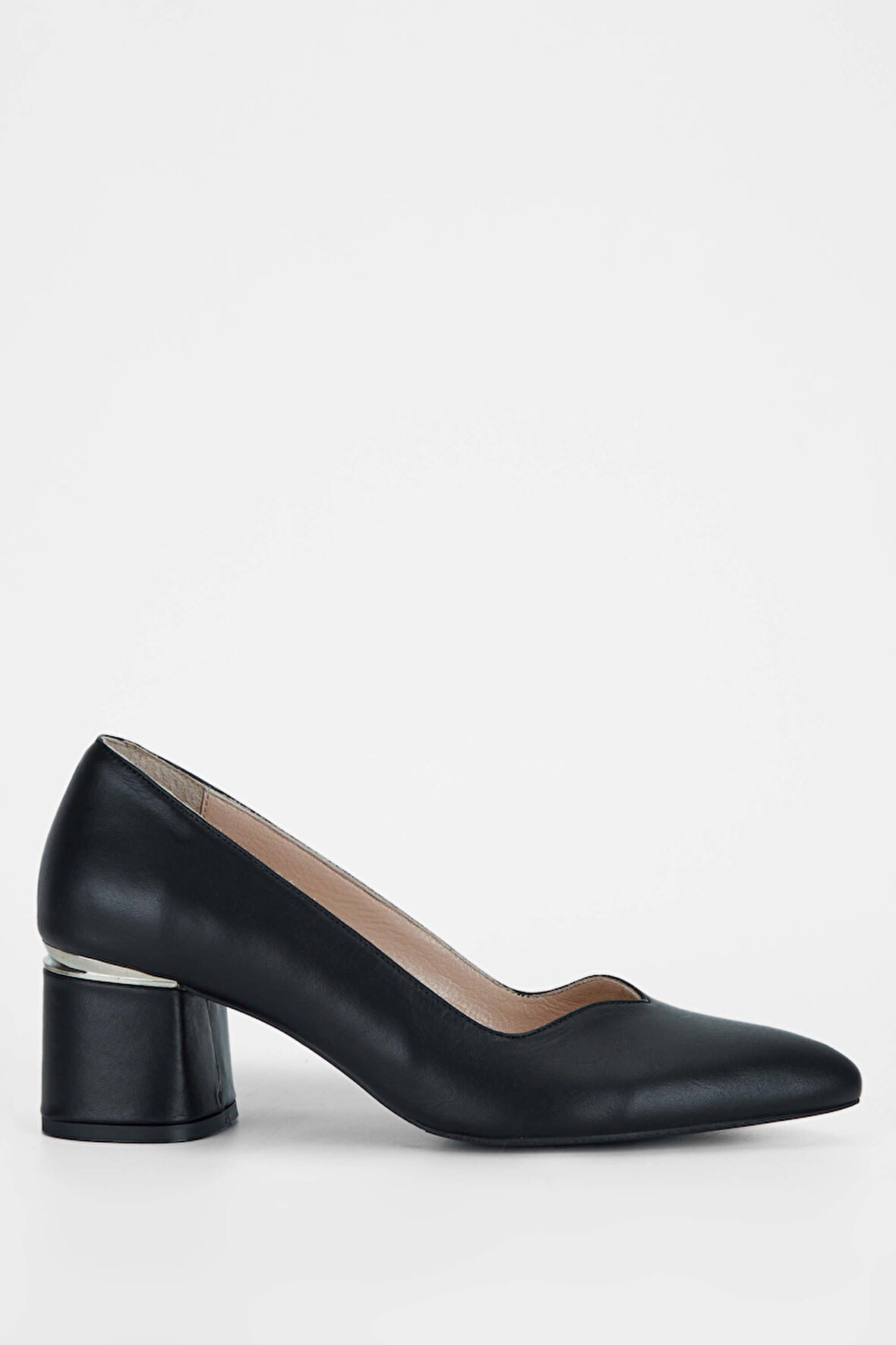 Tamer Tanca Kadın Hakiki Deri Siyah Deri Topuklu Ayakkabı 923 450-1 BN AYK SK23/24 SIYAH DR