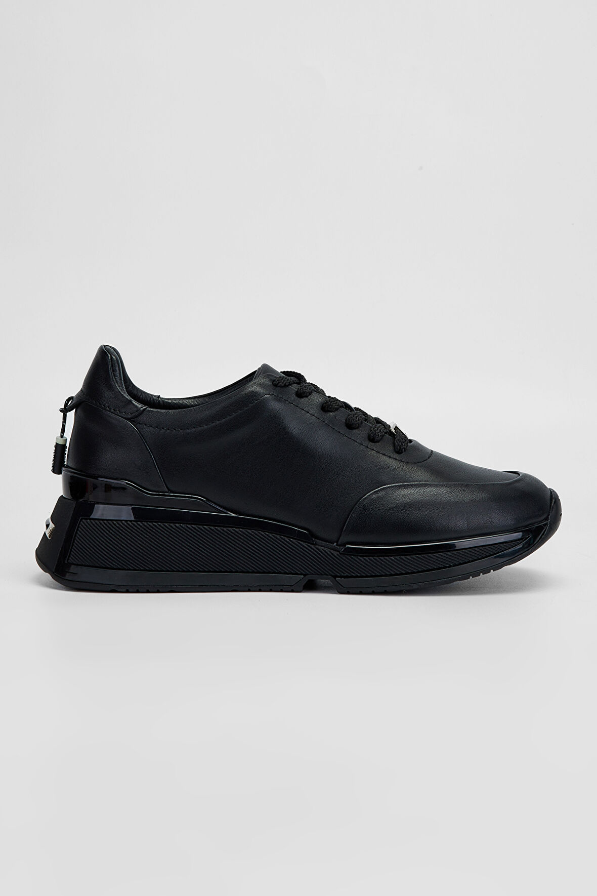 Valmenti Kadın Siyah Hakiki Deri Sneakers & Spor Ayakkabı 1011 6371 BN AYK SK23/24