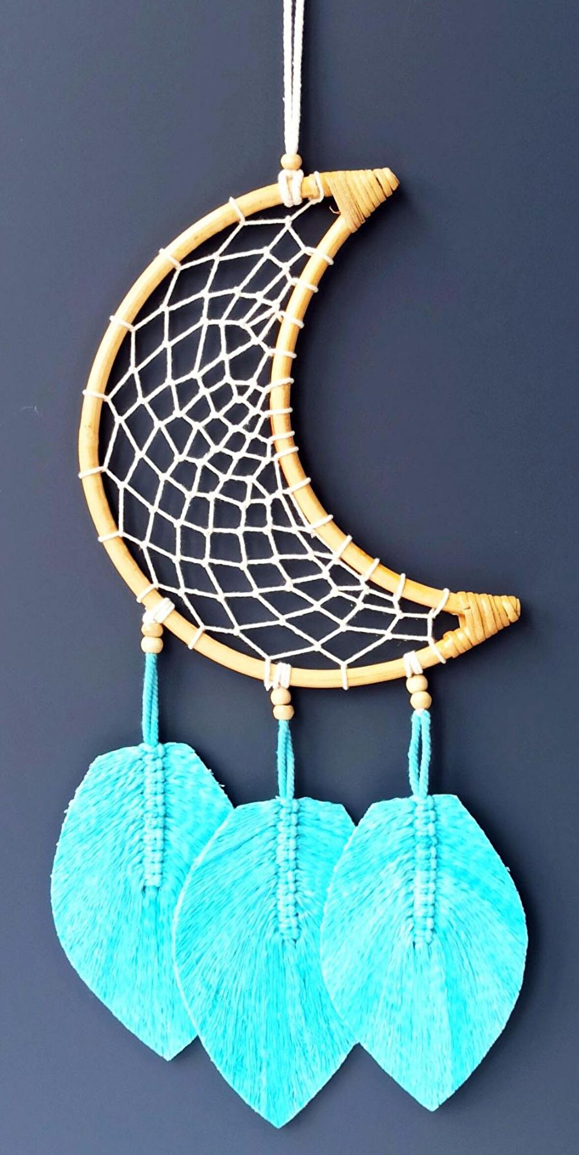 Turkuaz Yapraklı Aydede Modelli Makrome Duvar Süsü