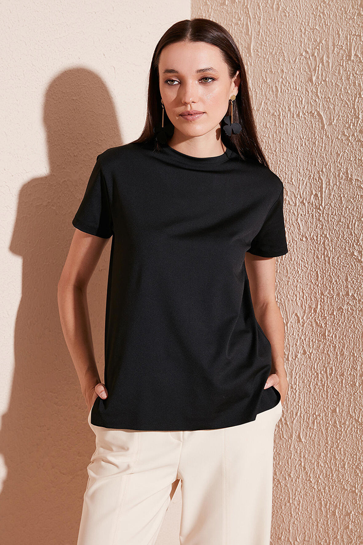 Lela Bayan T Shirt 5865400