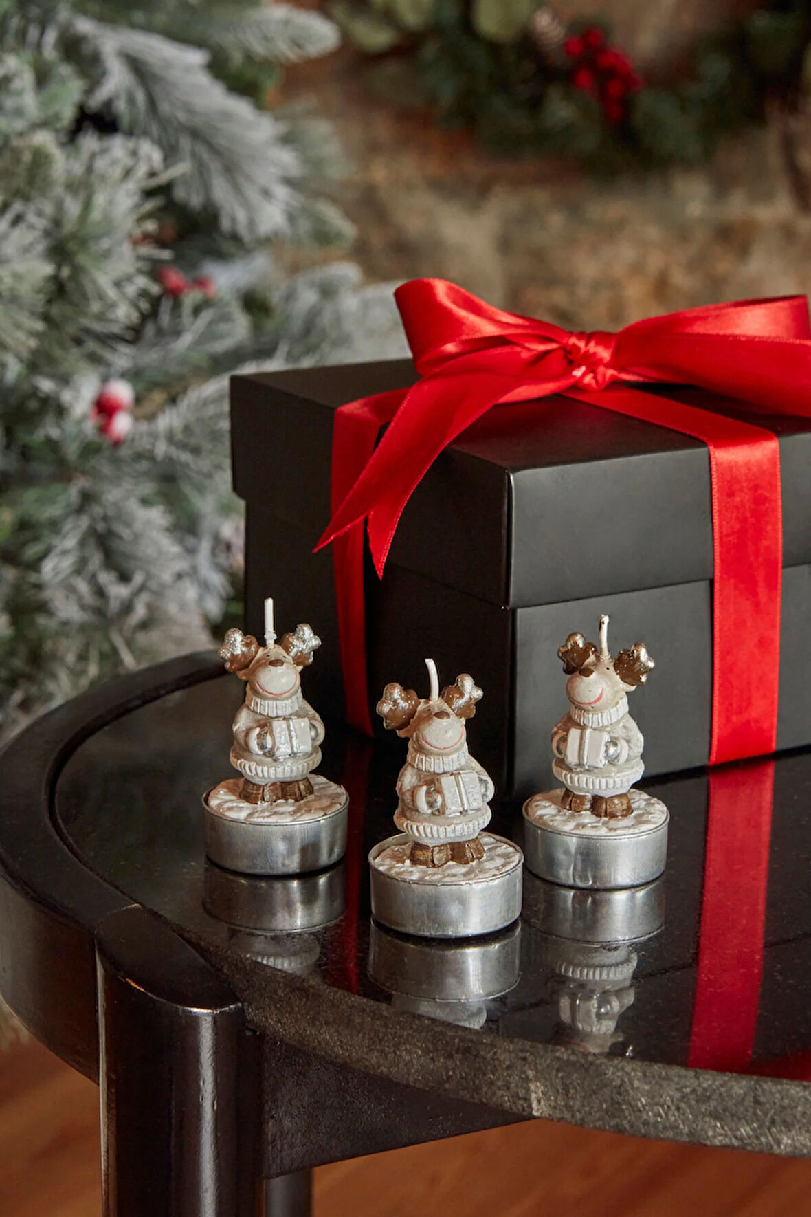 Karaca Home New Year Yılbaşı Reindeer 3'lü Tealight Mum 14x9,3x6 cm