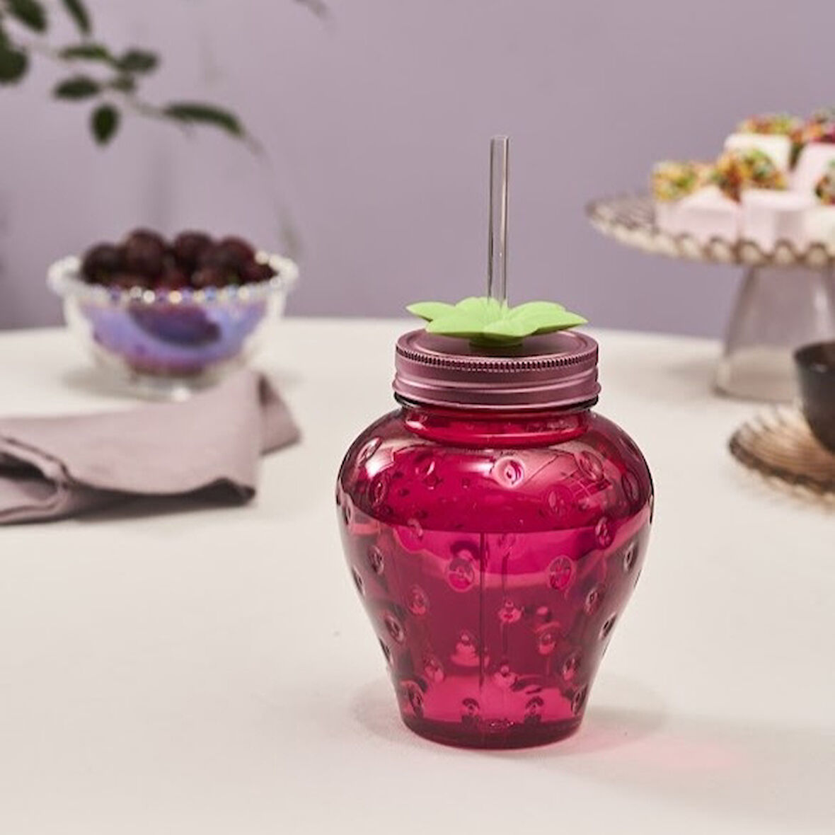 Karaca Çilek Transparent Pipetli Su Şişesi 750 Ml