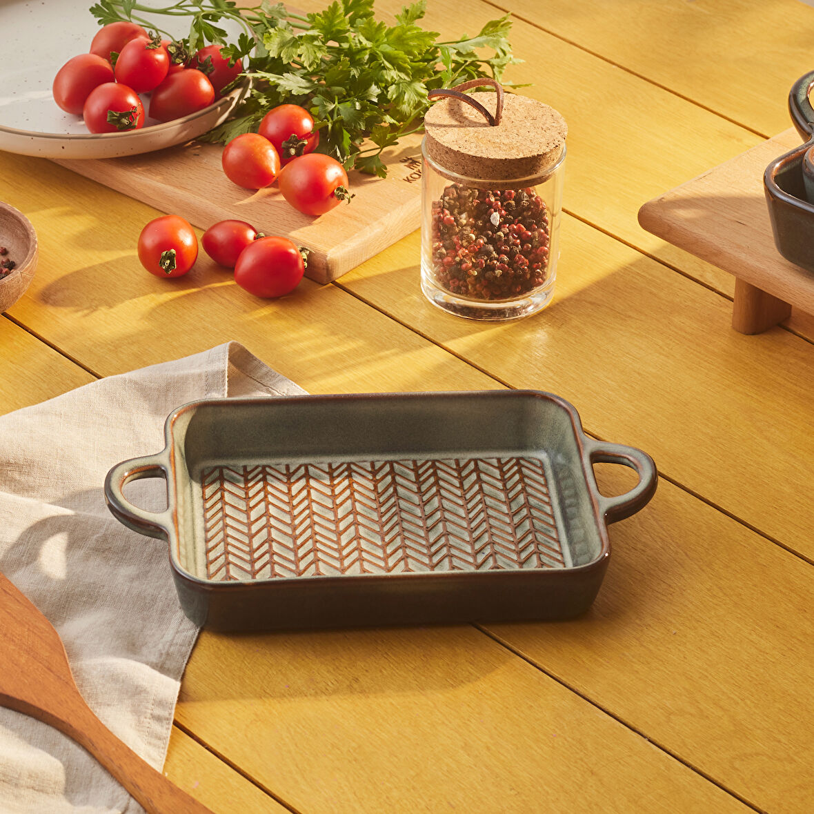 Karaca Culina Reaktif Fırın Kabı Gri 26 cm