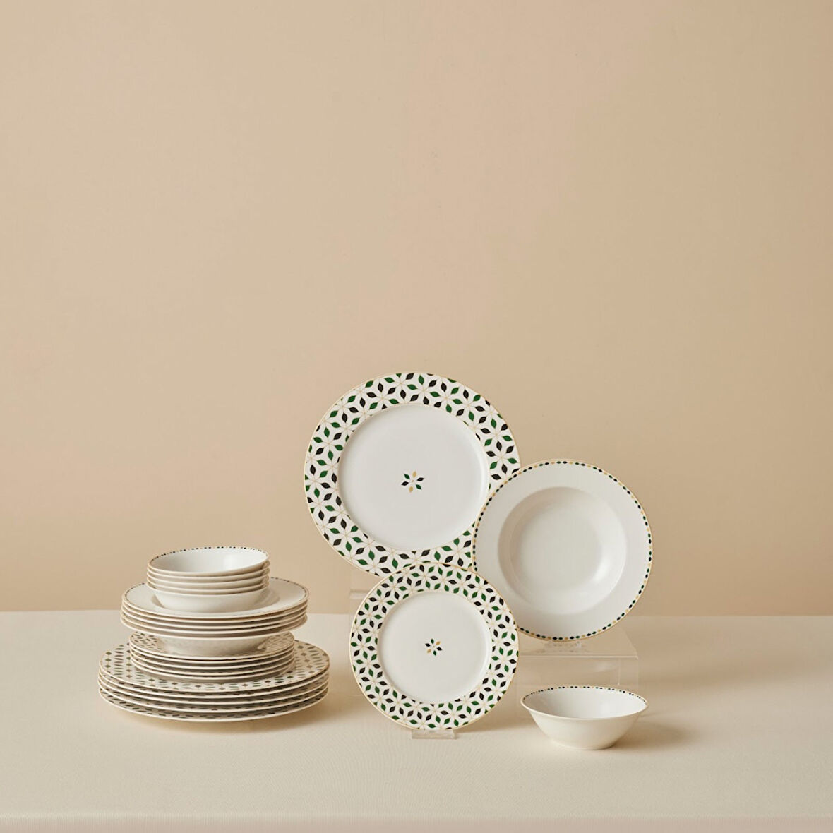 Karaca Forever Bone Almond Tropez 24 Parça 6 Kişilik Porselen Yemek Takımı