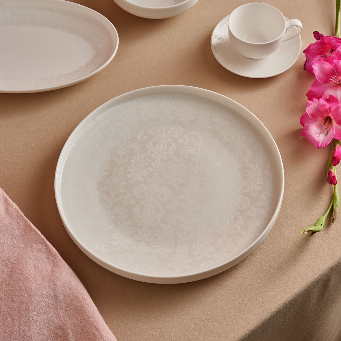 Karaca Minerva Servis Tabağı 27 cm