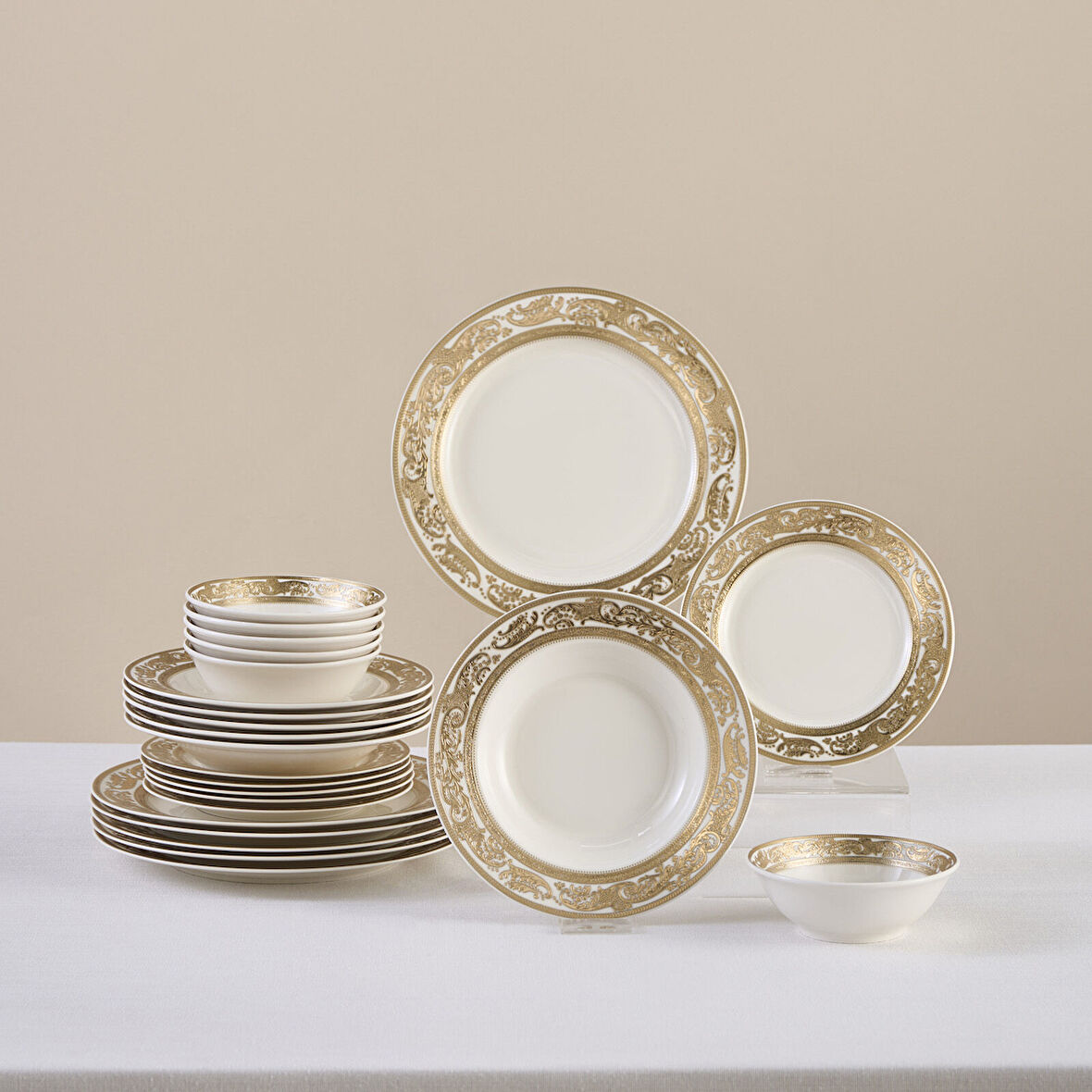 Karaca Elegance Bone Isola 24 Parça 6 Kişilik Yemek Takımı